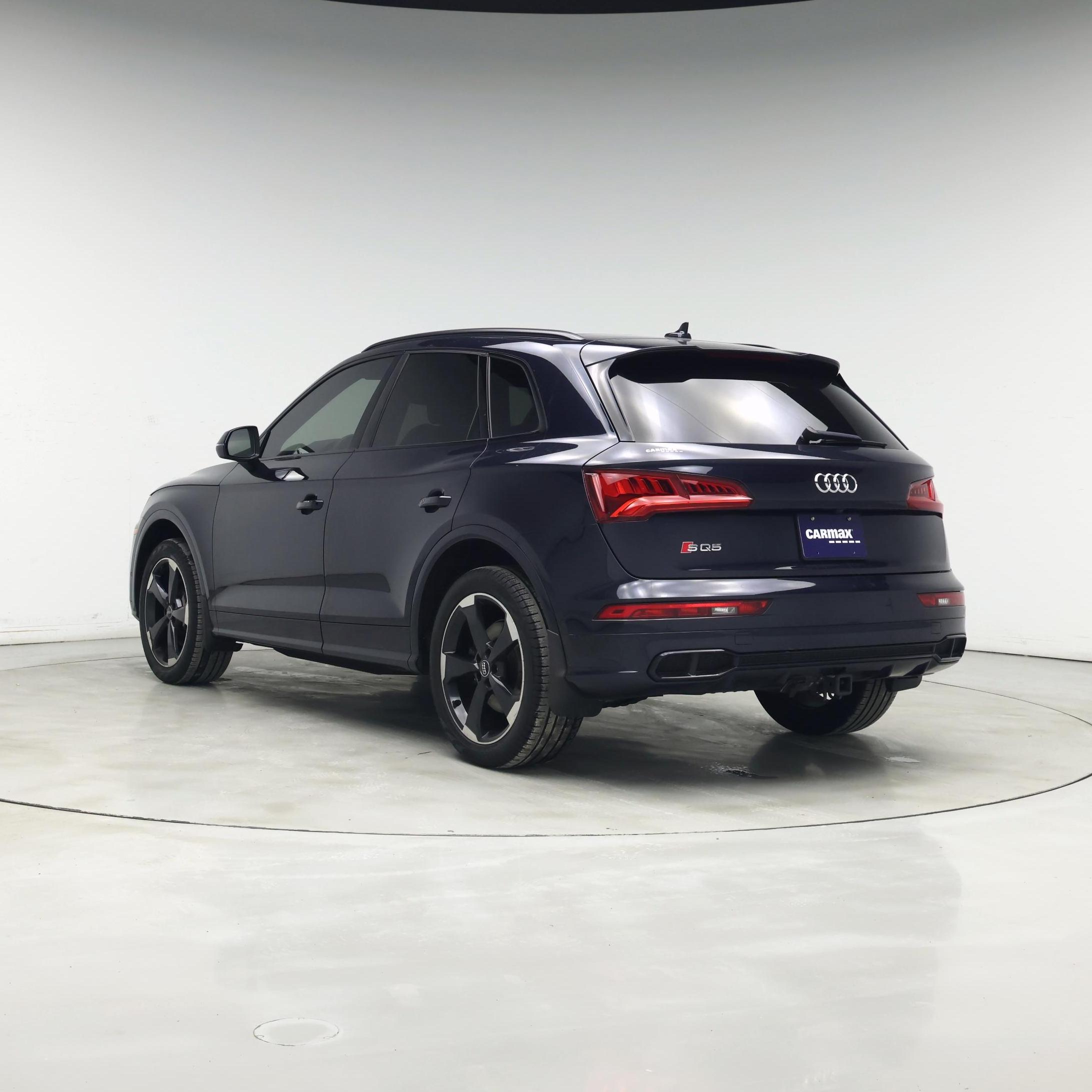 Thumbnail: 2019 Audi SQ5 - 2