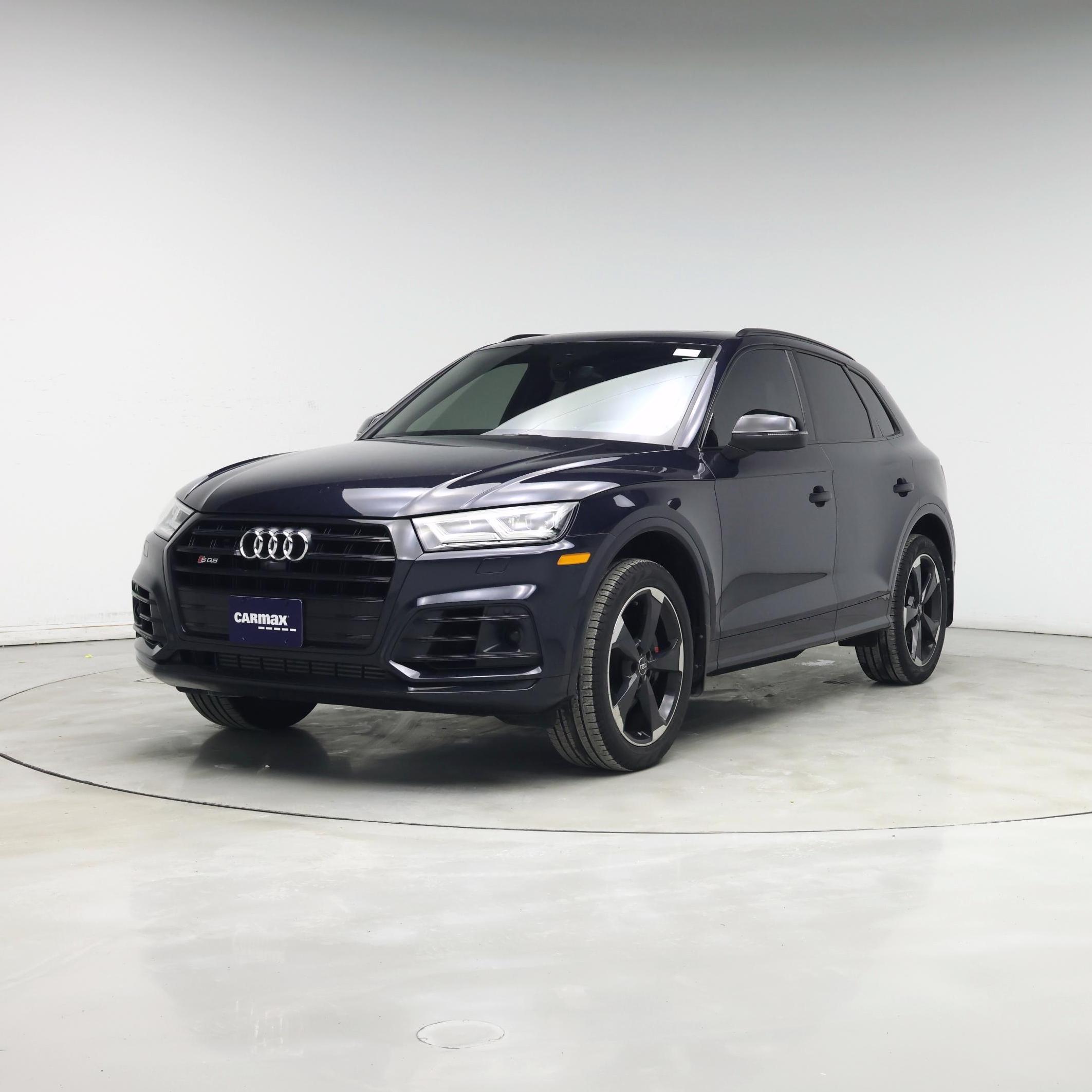 Thumbnail: 2019 Audi SQ5 - 4
