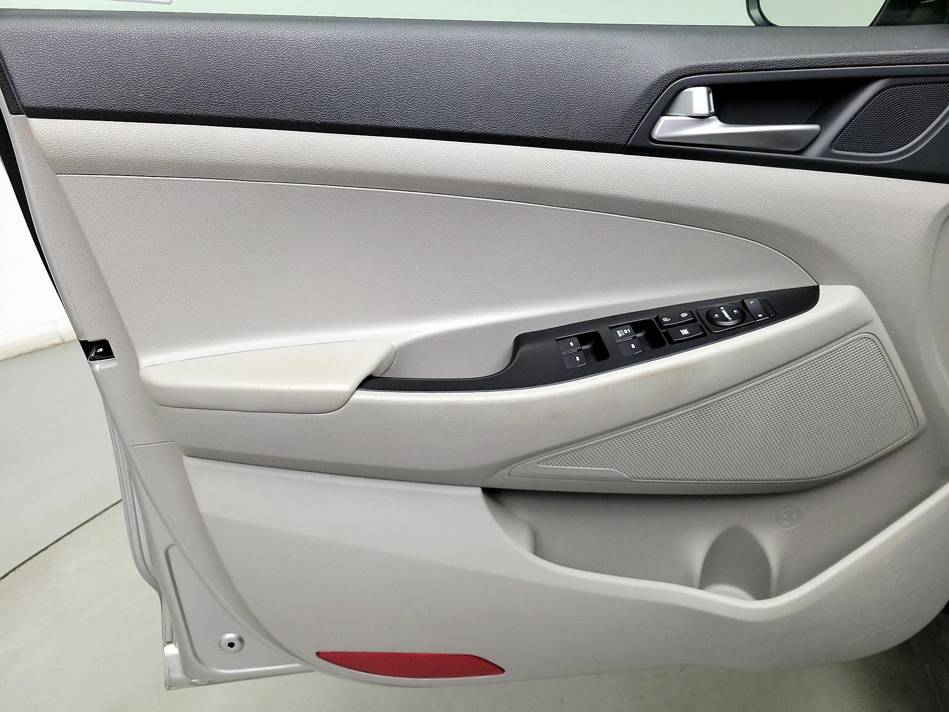 Thumbnail: 2021 Hyundai Tucson - 12