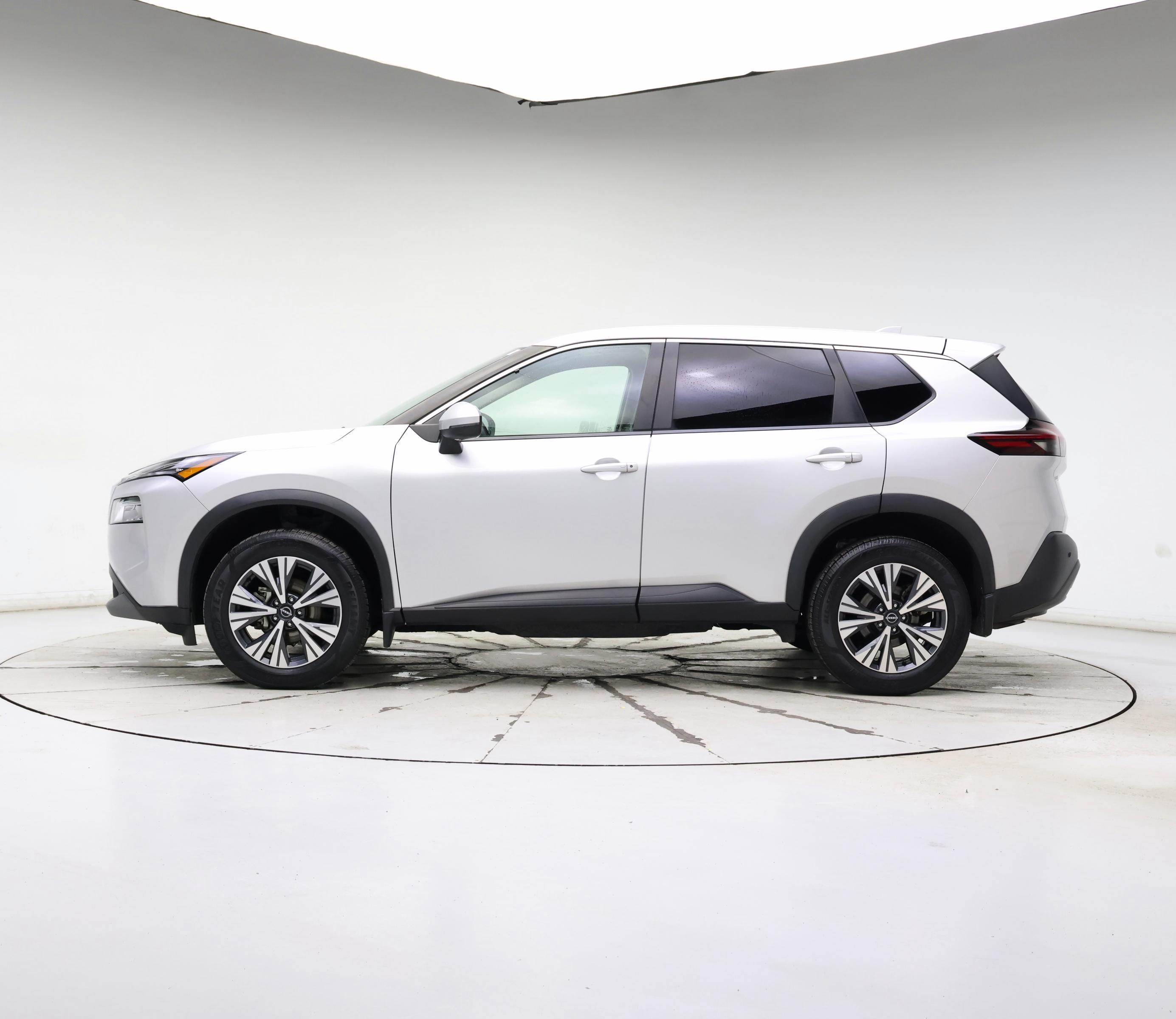 Thumbnail: 2022 Nissan Rogue - 3