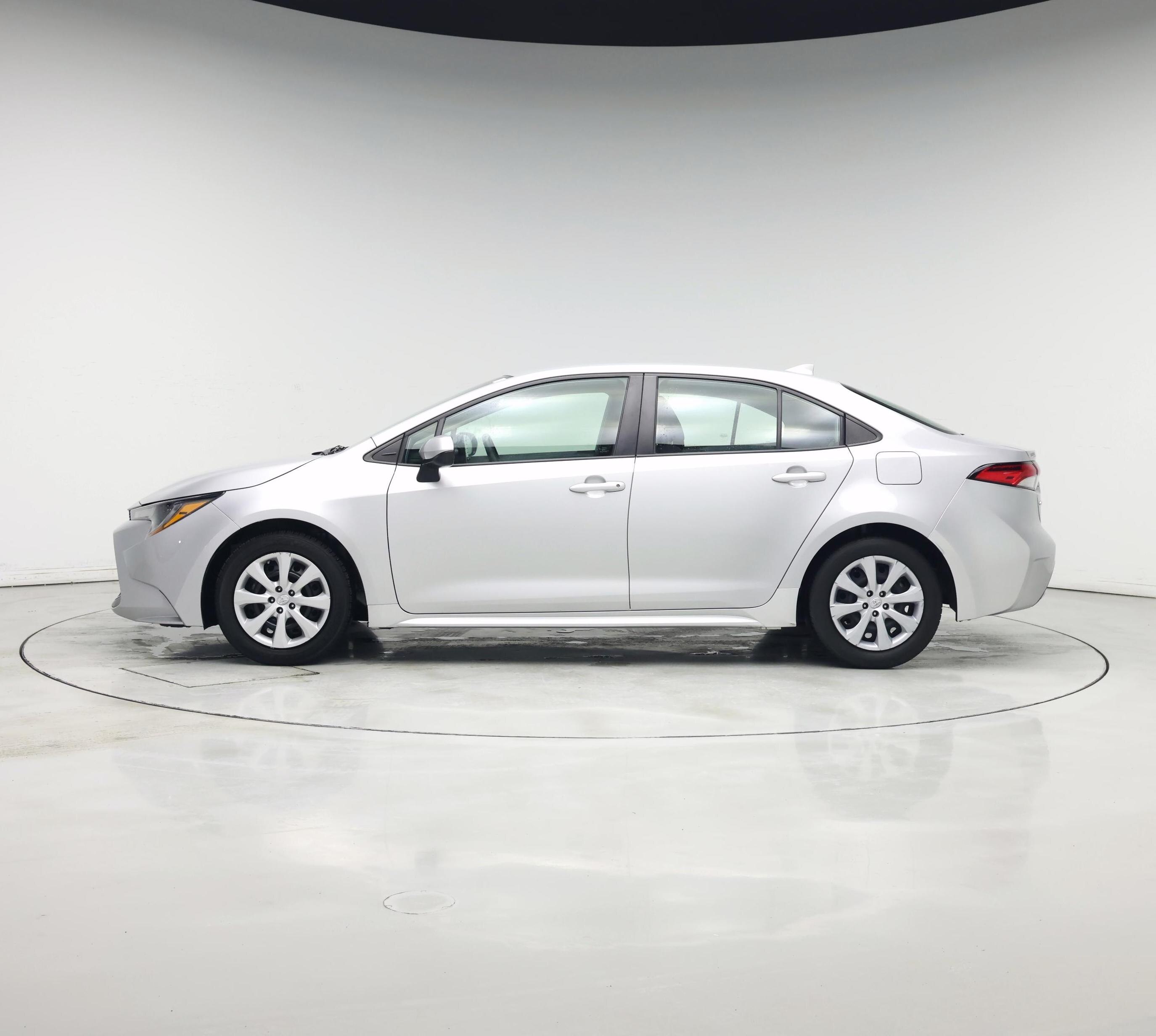 Thumbnail: 2022 Toyota Corolla - 3