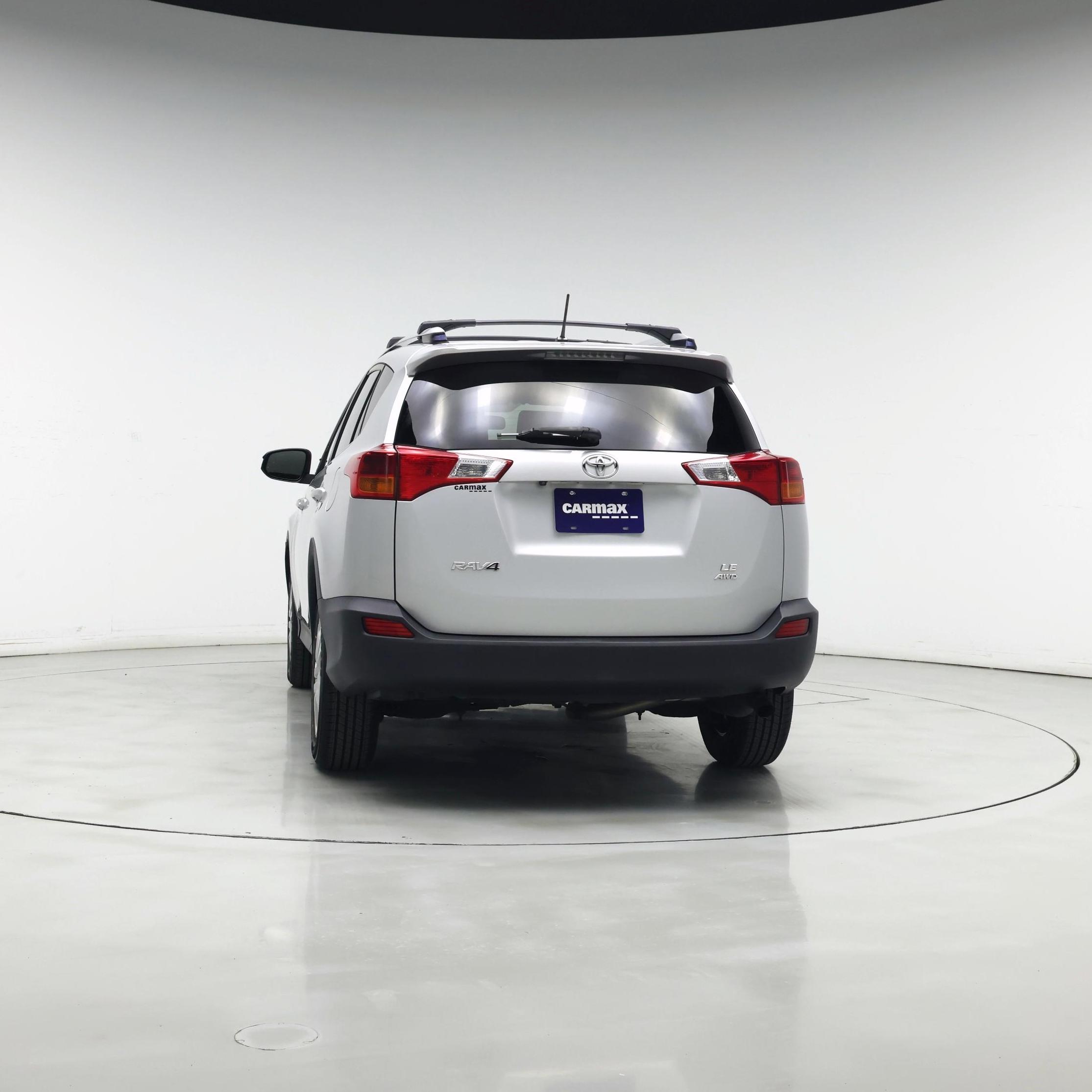 Thumbnail: 2015 Toyota RAV4 - 6