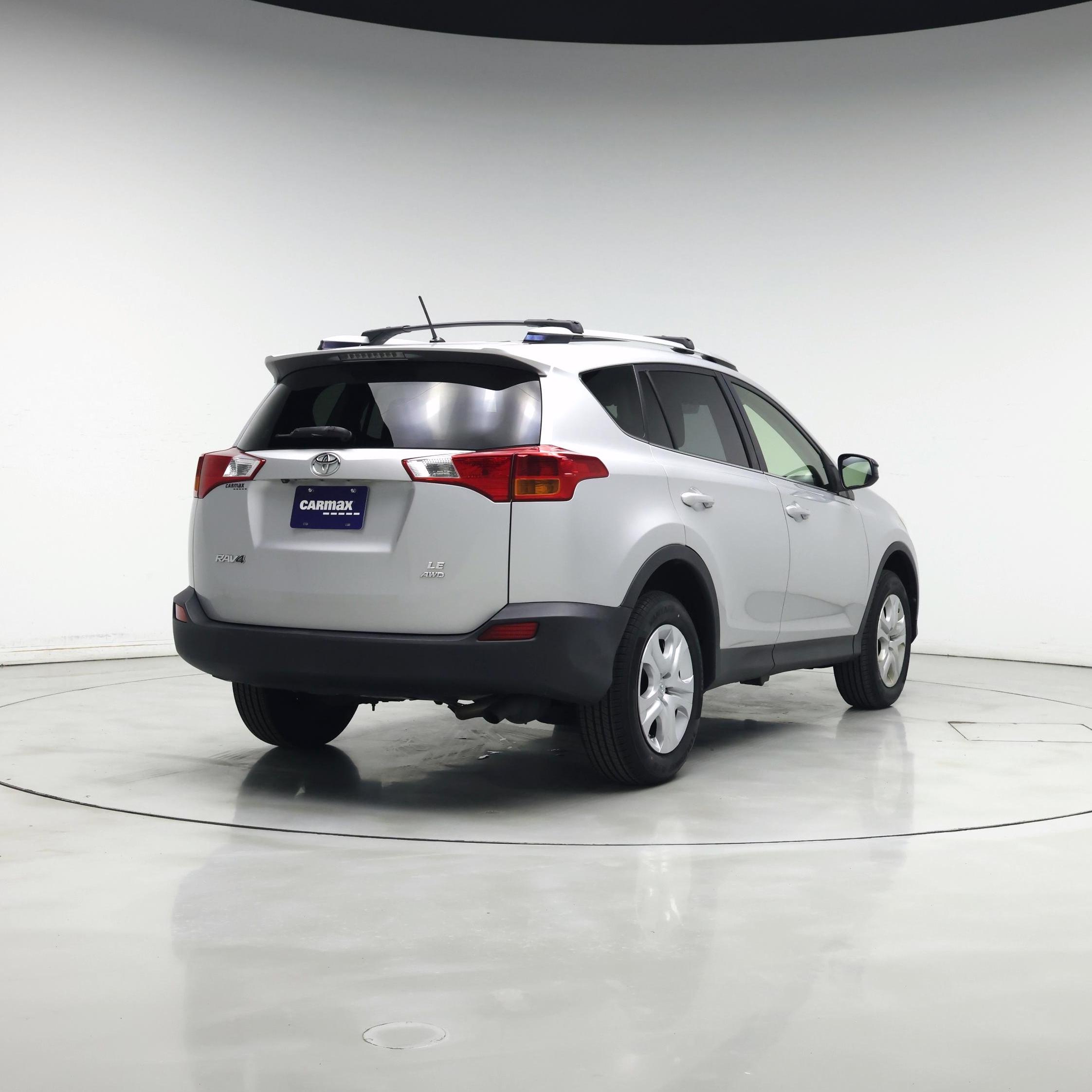 Thumbnail: 2015 Toyota RAV4 - 8
