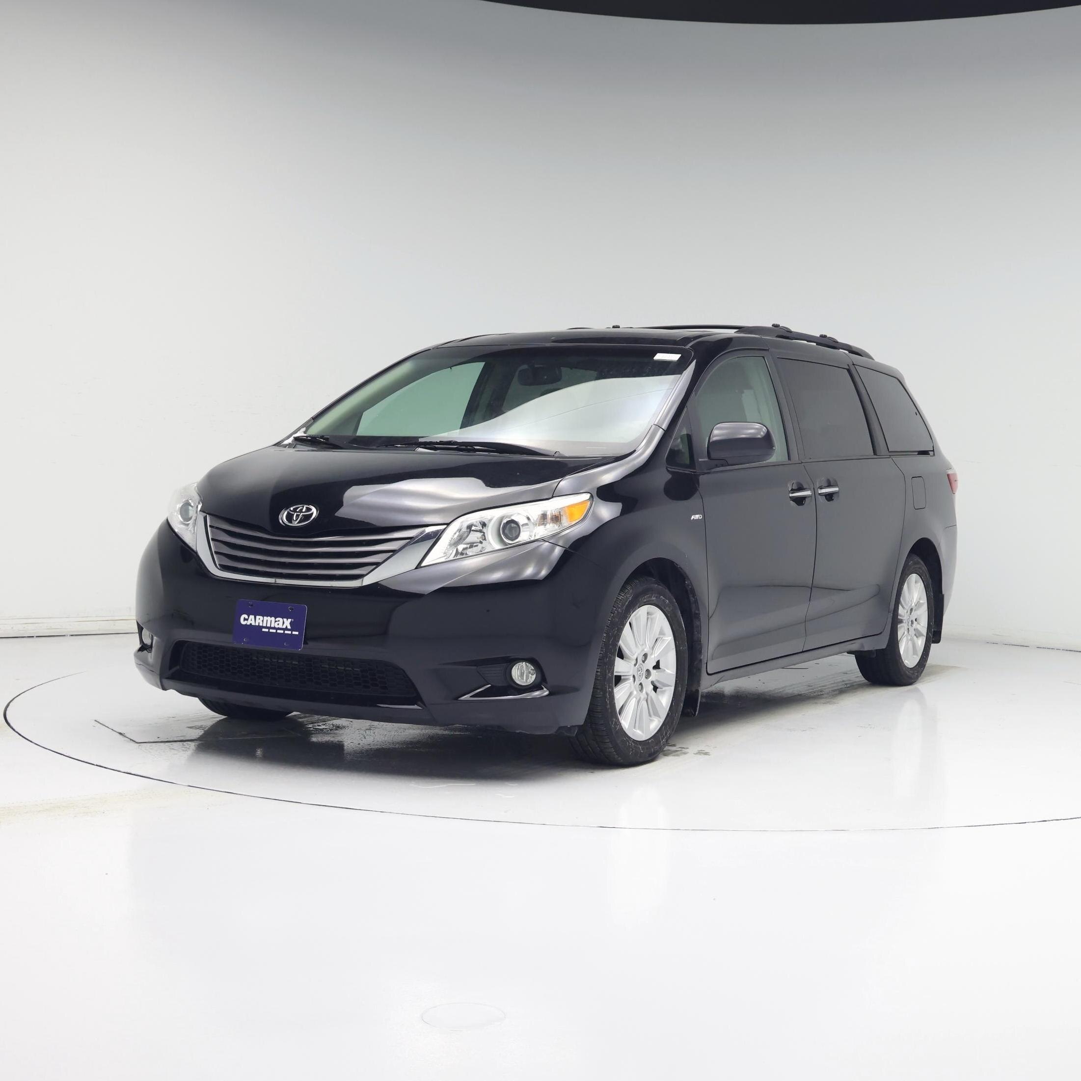 Thumbnail: 2016 Toyota Sienna - 4