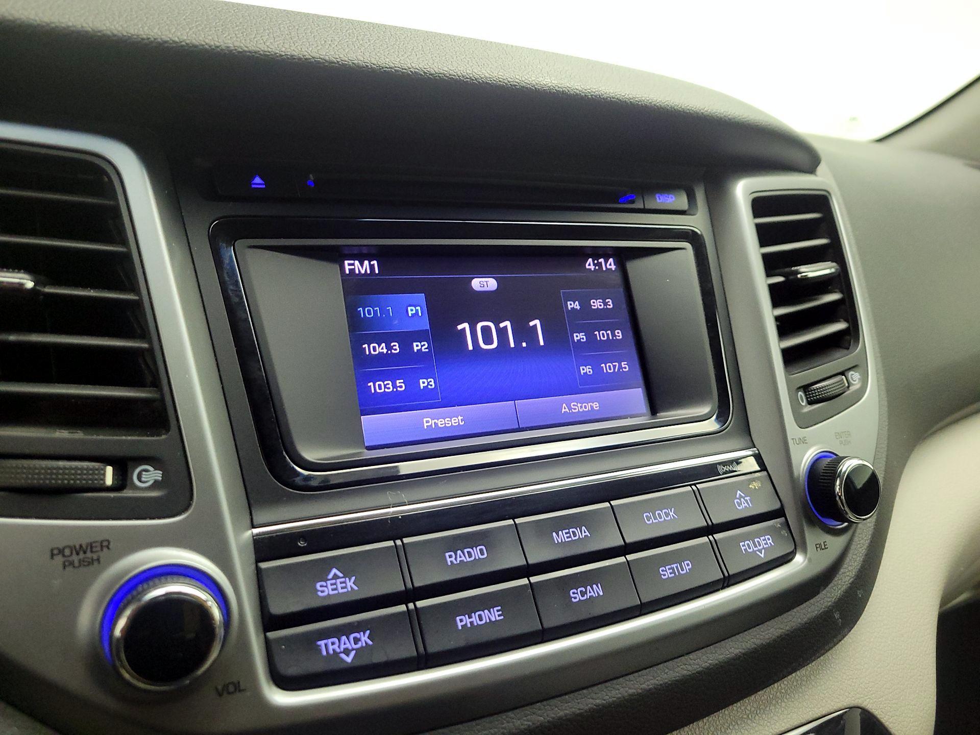 Thumbnail: 2016 Hyundai Tucson - 13