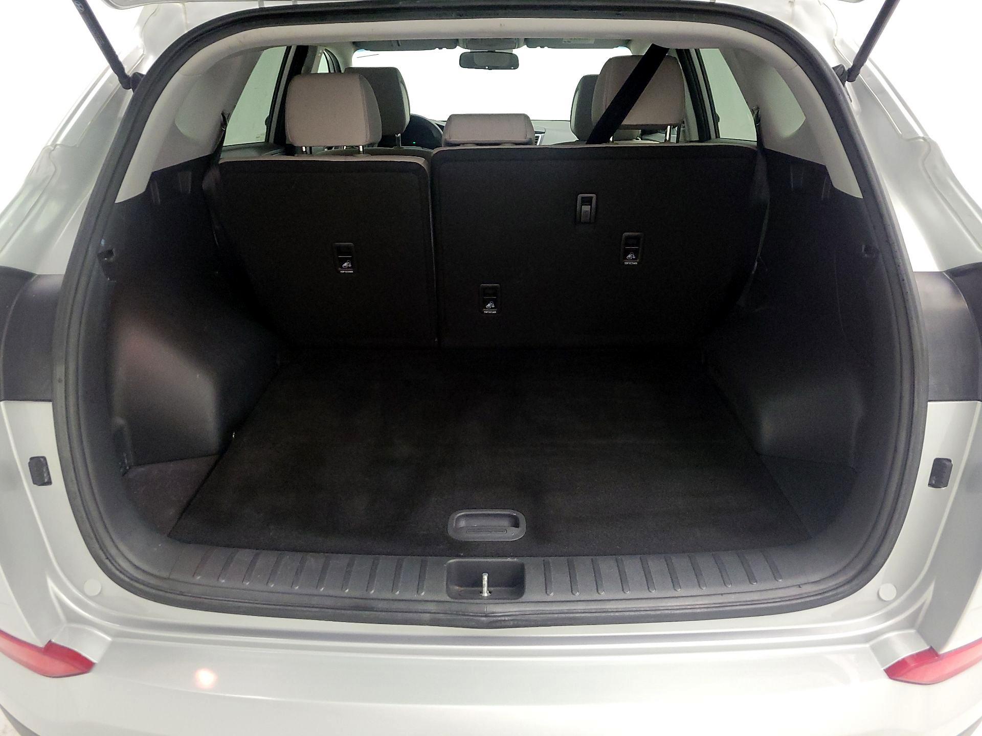 Thumbnail: 2016 Hyundai Tucson - 16