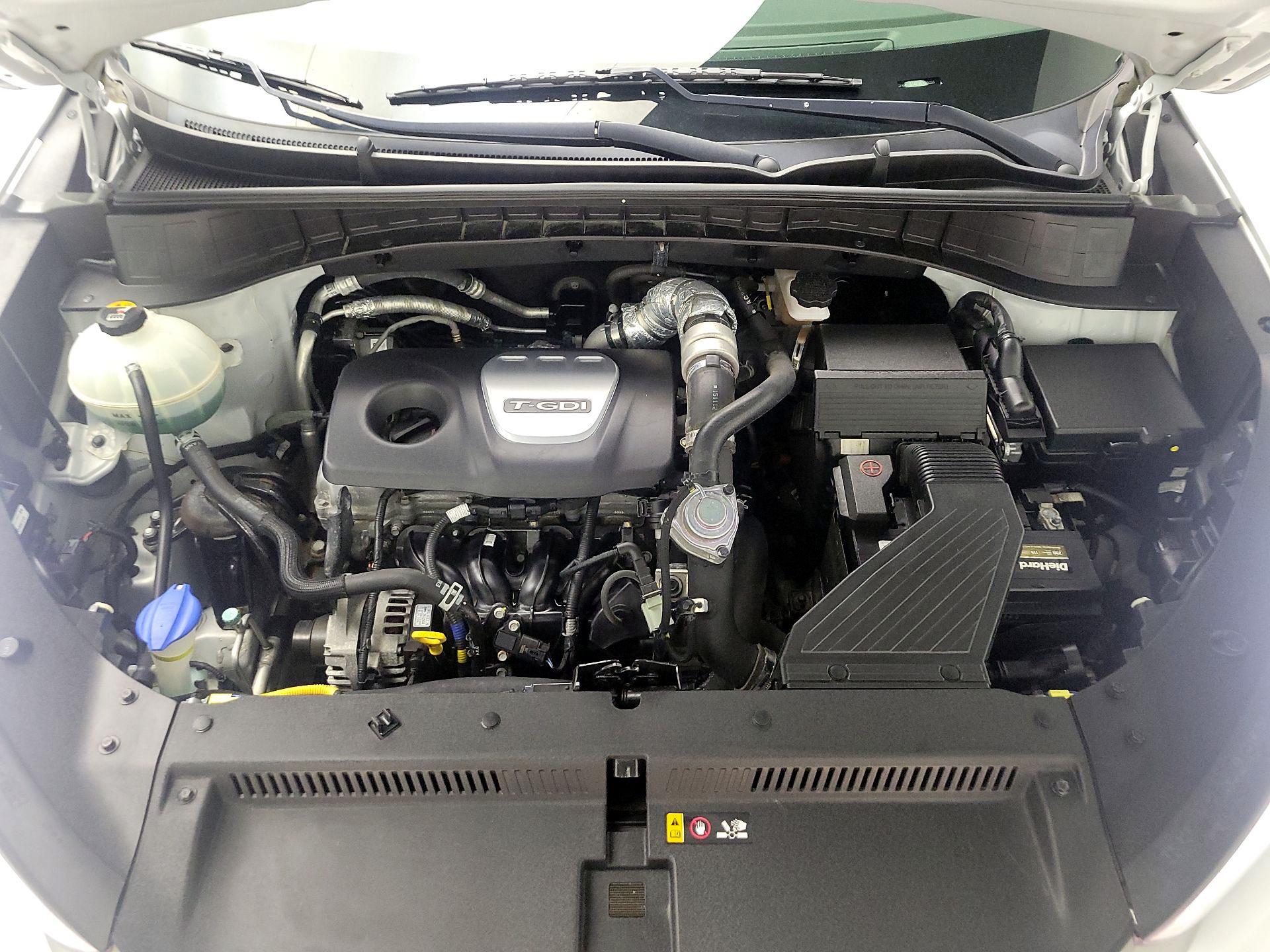 Thumbnail: 2016 Hyundai Tucson - 17