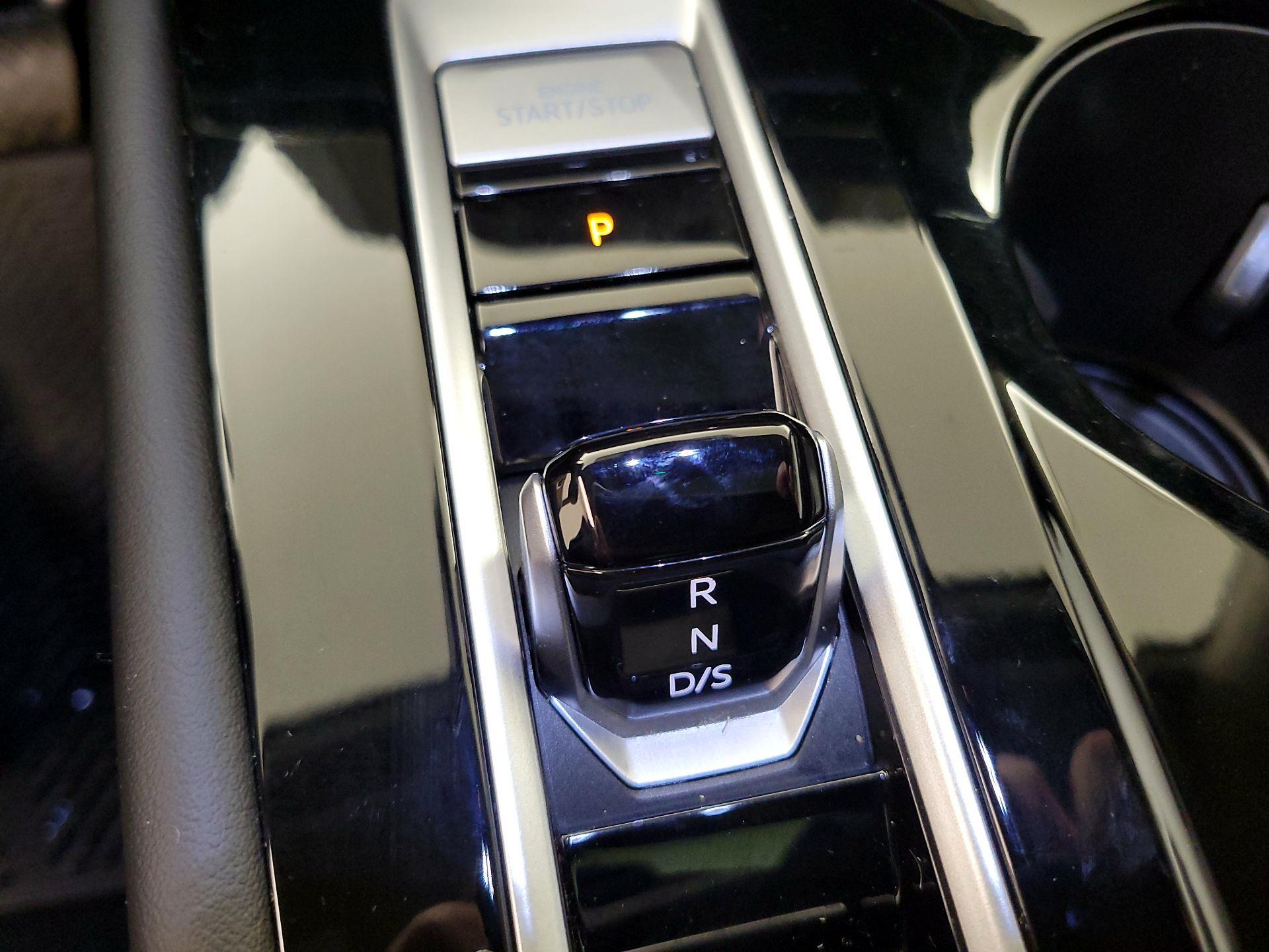 Thumbnail: 2025 Volkswagen Atlas - 17