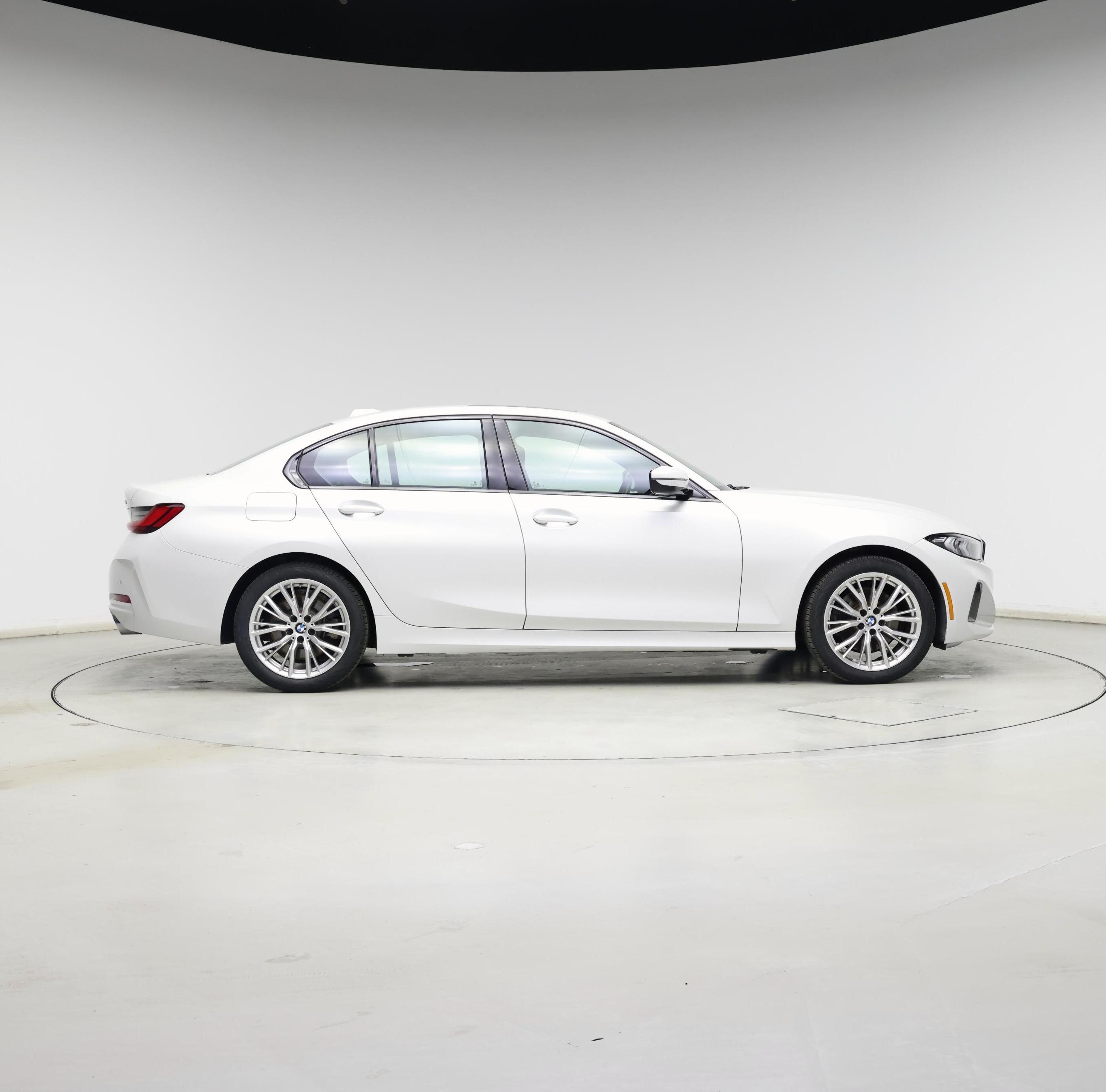 Thumbnail: 2023 BMW 3 Series - 7