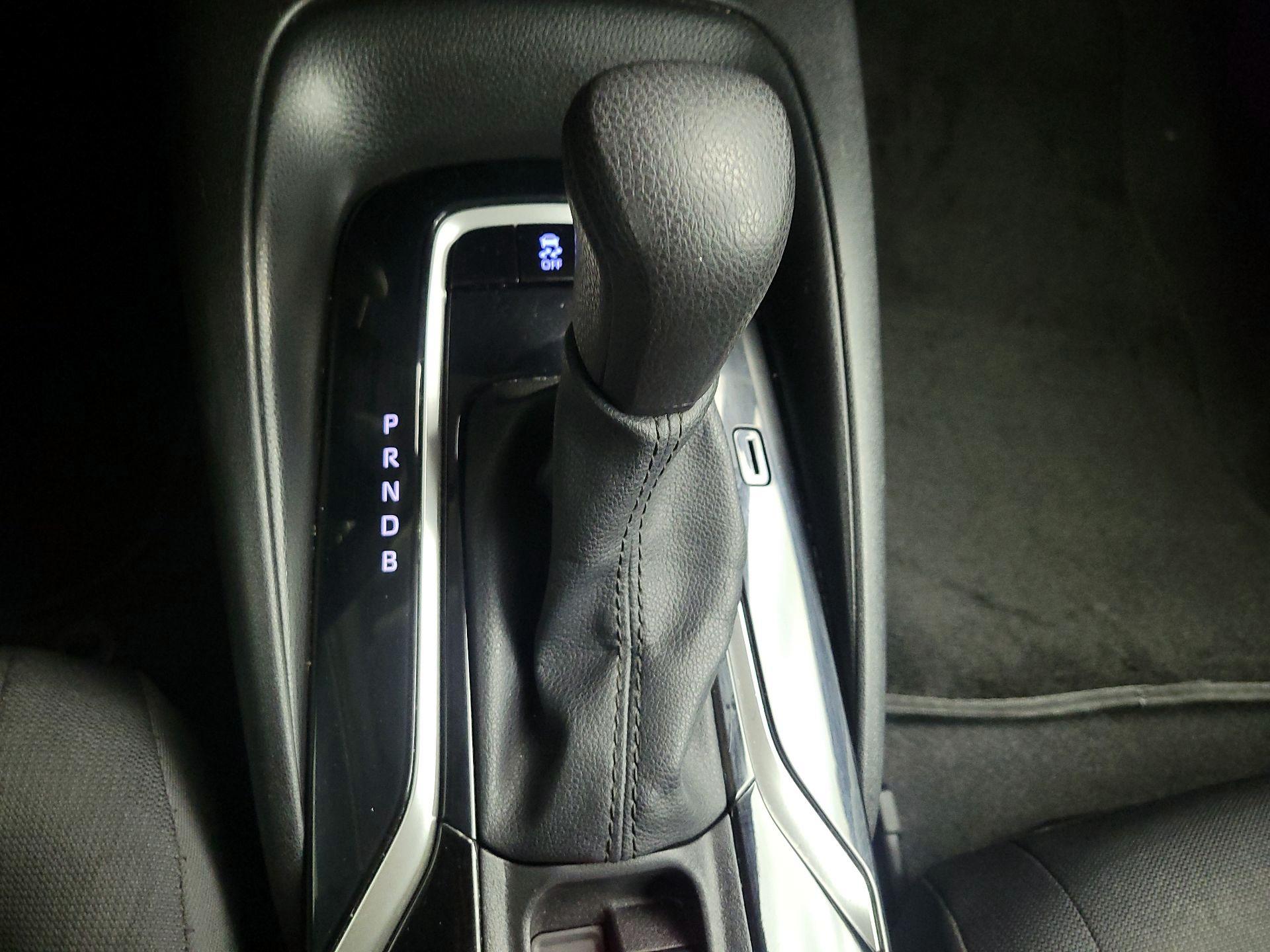 Thumbnail: 2021 Toyota Corolla - 15