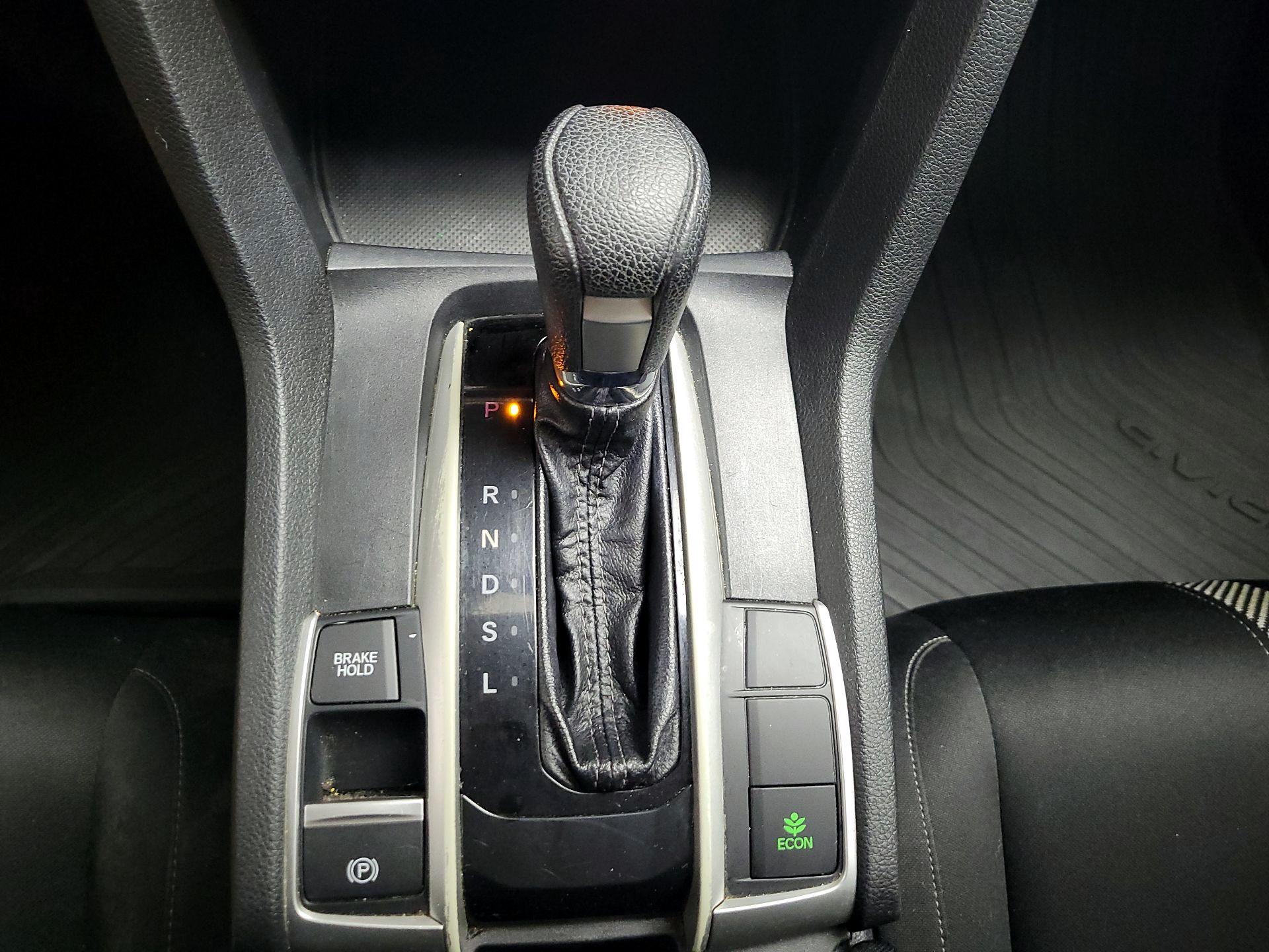 Thumbnail: 2016 Honda Civic - 16