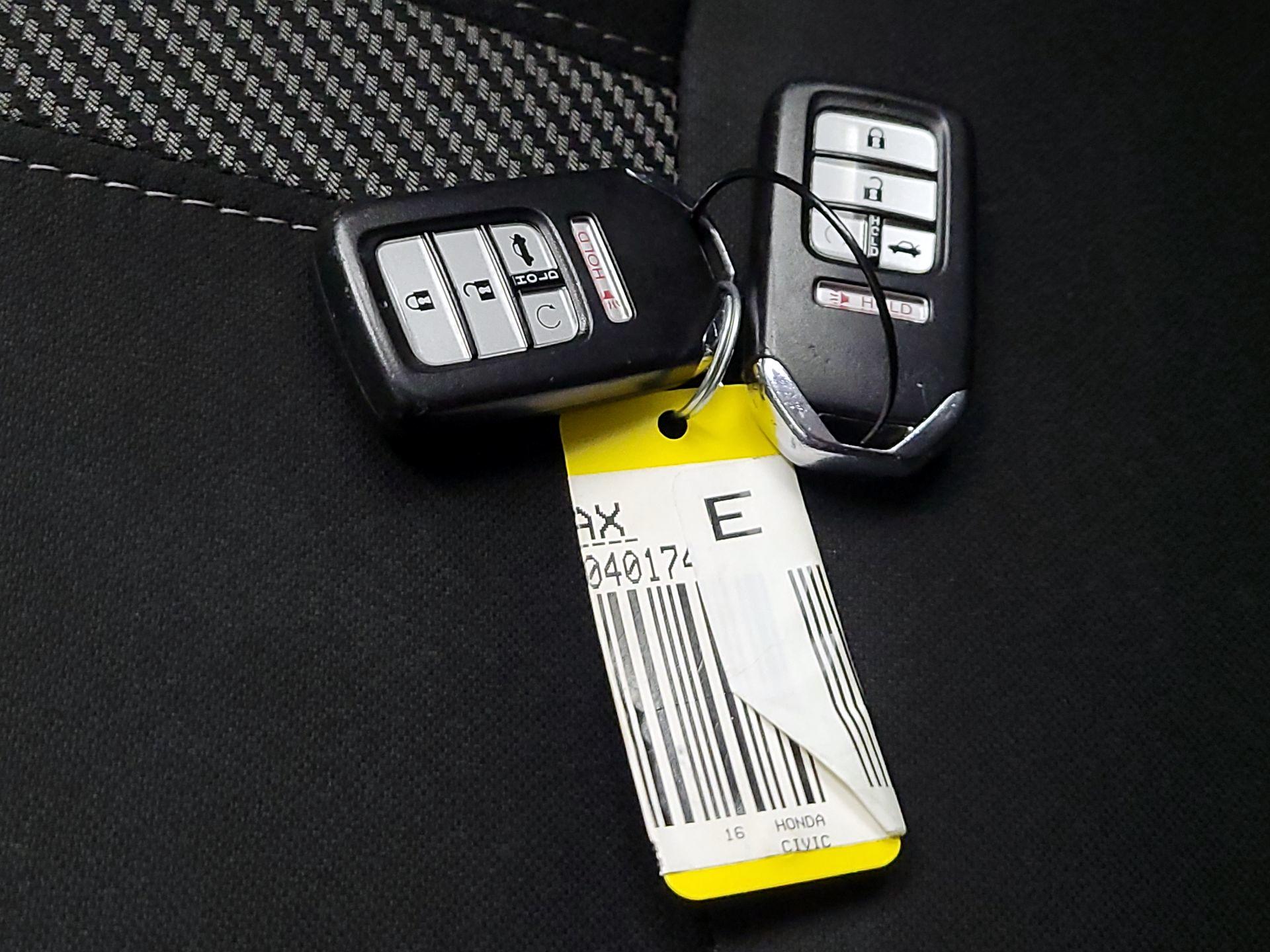 Thumbnail: 2016 Honda Civic - 20