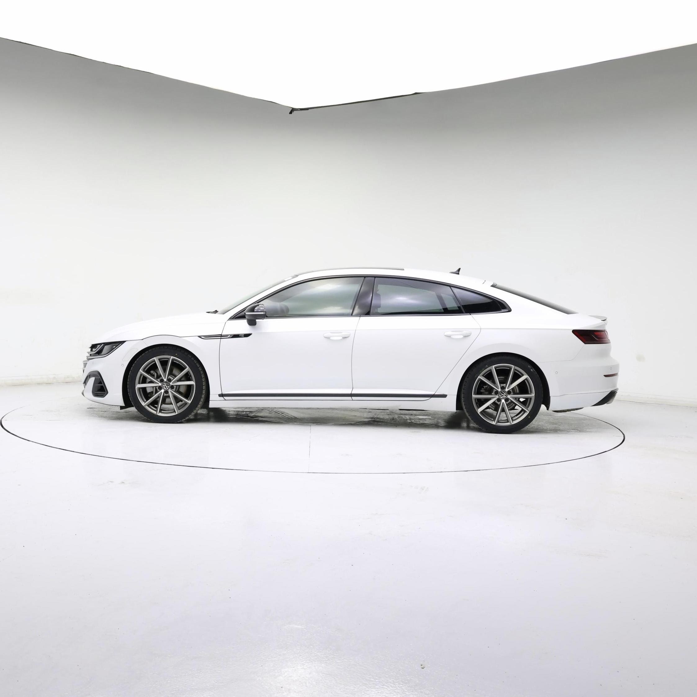 Thumbnail: 2023 Volkswagen Arteon - 3