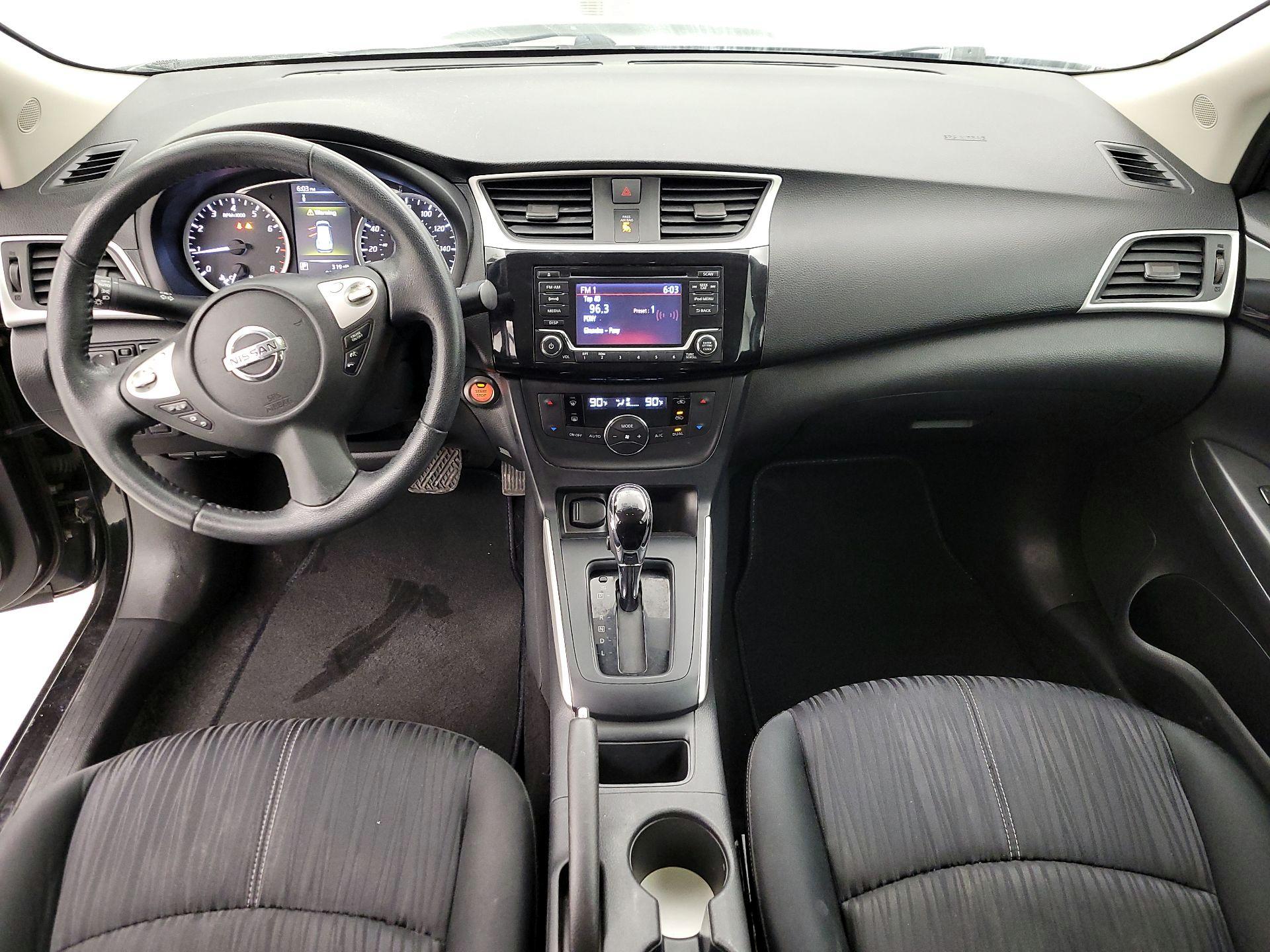 Thumbnail: 2018 Nissan Sentra - 9