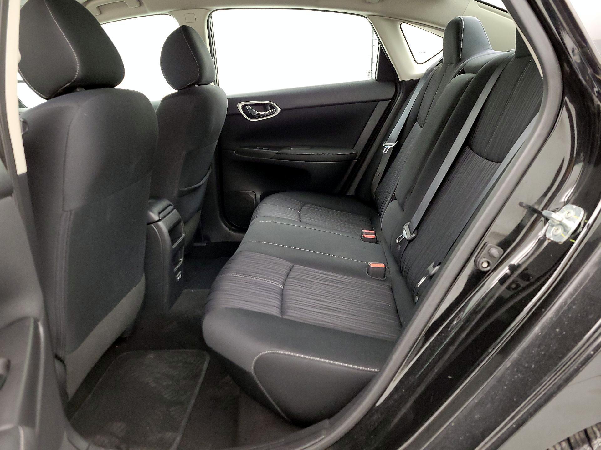 Thumbnail: 2018 Nissan Sentra - 19