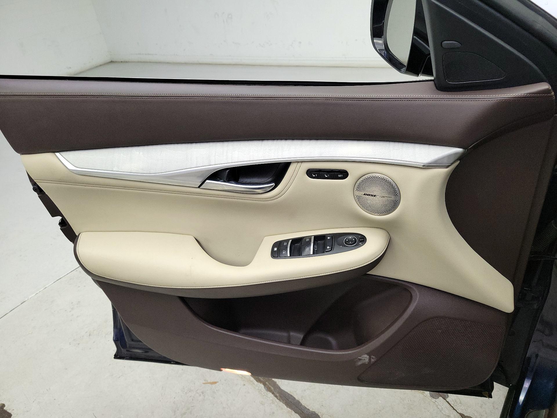 Thumbnail: 2019 INFINITI QX50 - 12