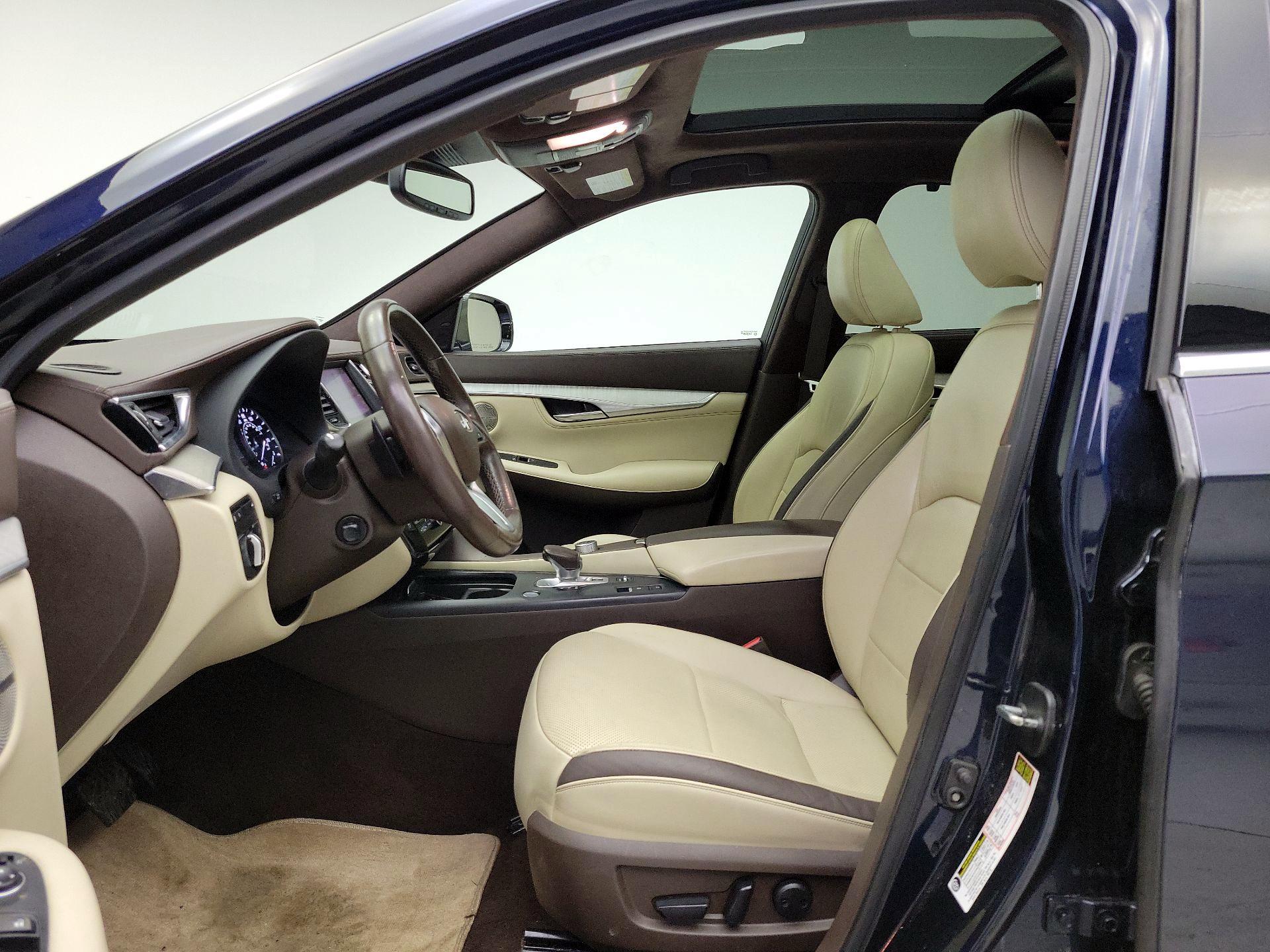 Thumbnail: 2019 INFINITI QX50 - 20