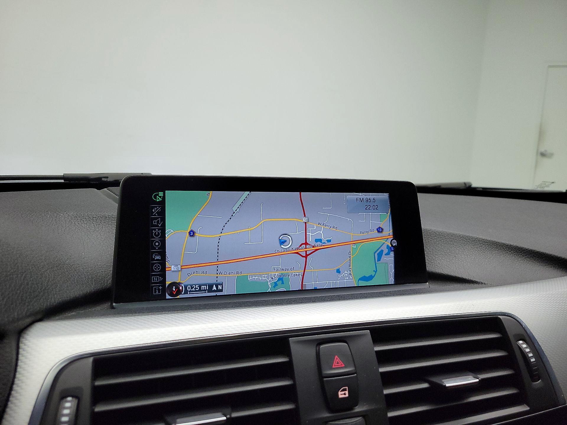 Thumbnail: 2016 BMW 3 Series - 13