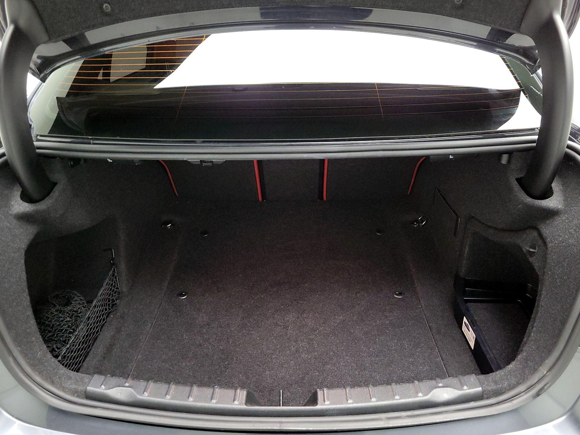 Thumbnail: 2016 BMW 3 Series - 20