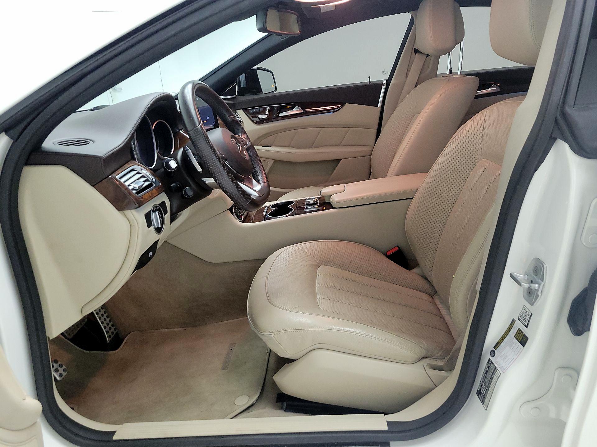 Thumbnail: 2017 Mercedes-Benz CLS - 11