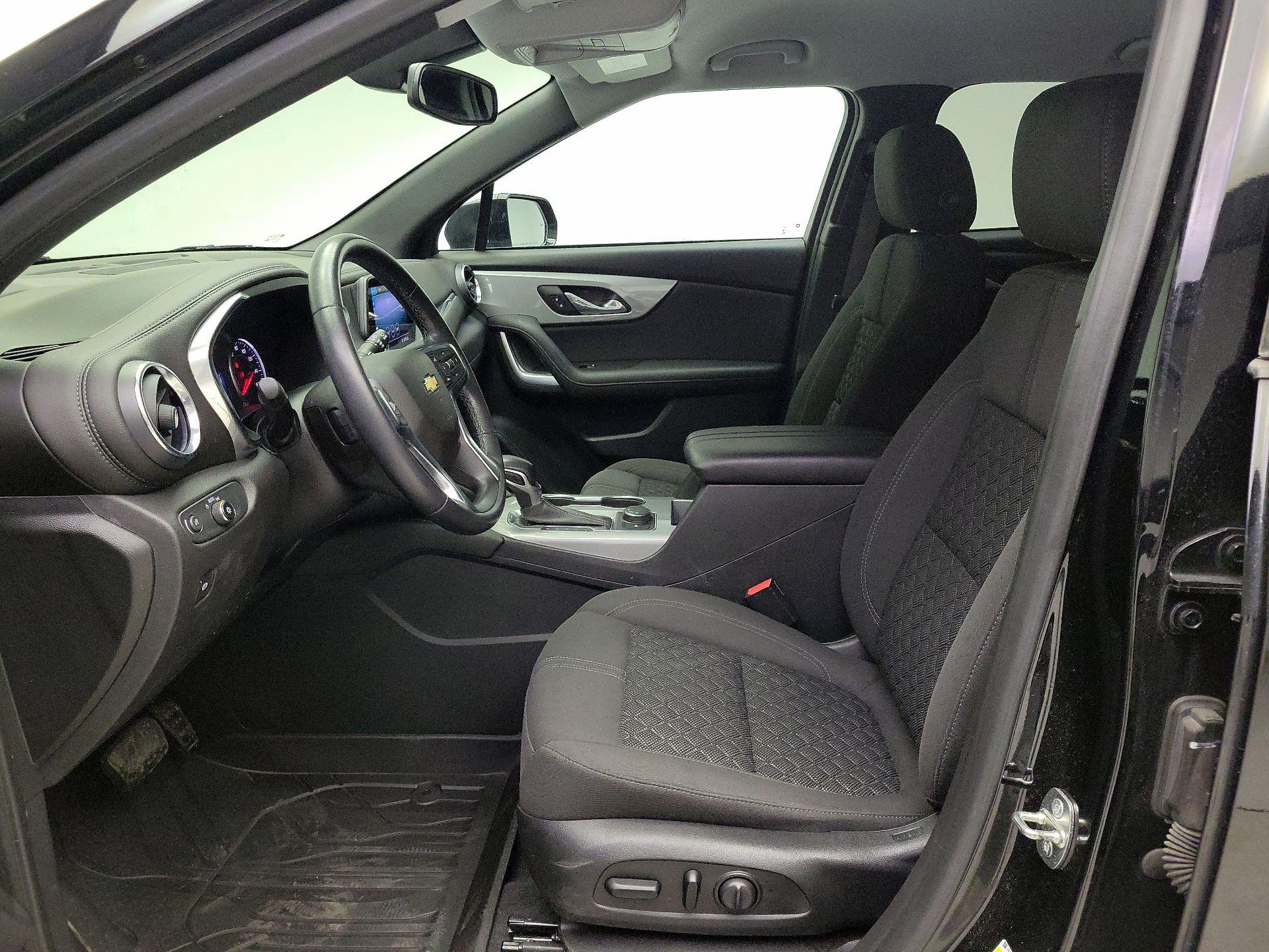 Thumbnail: 2020 Chevrolet Blazer - 11