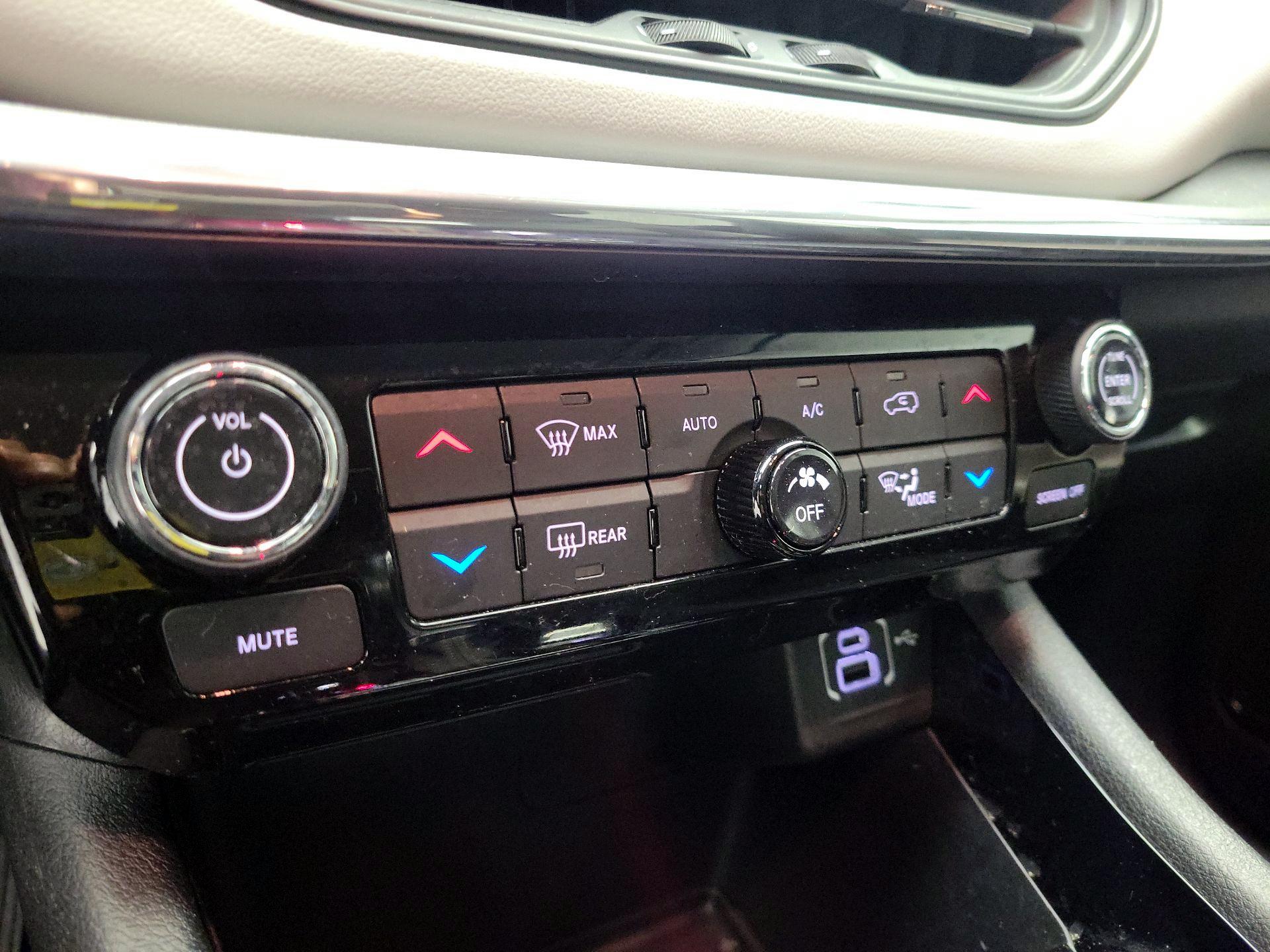 Thumbnail: 2022 Jeep Compass - 15