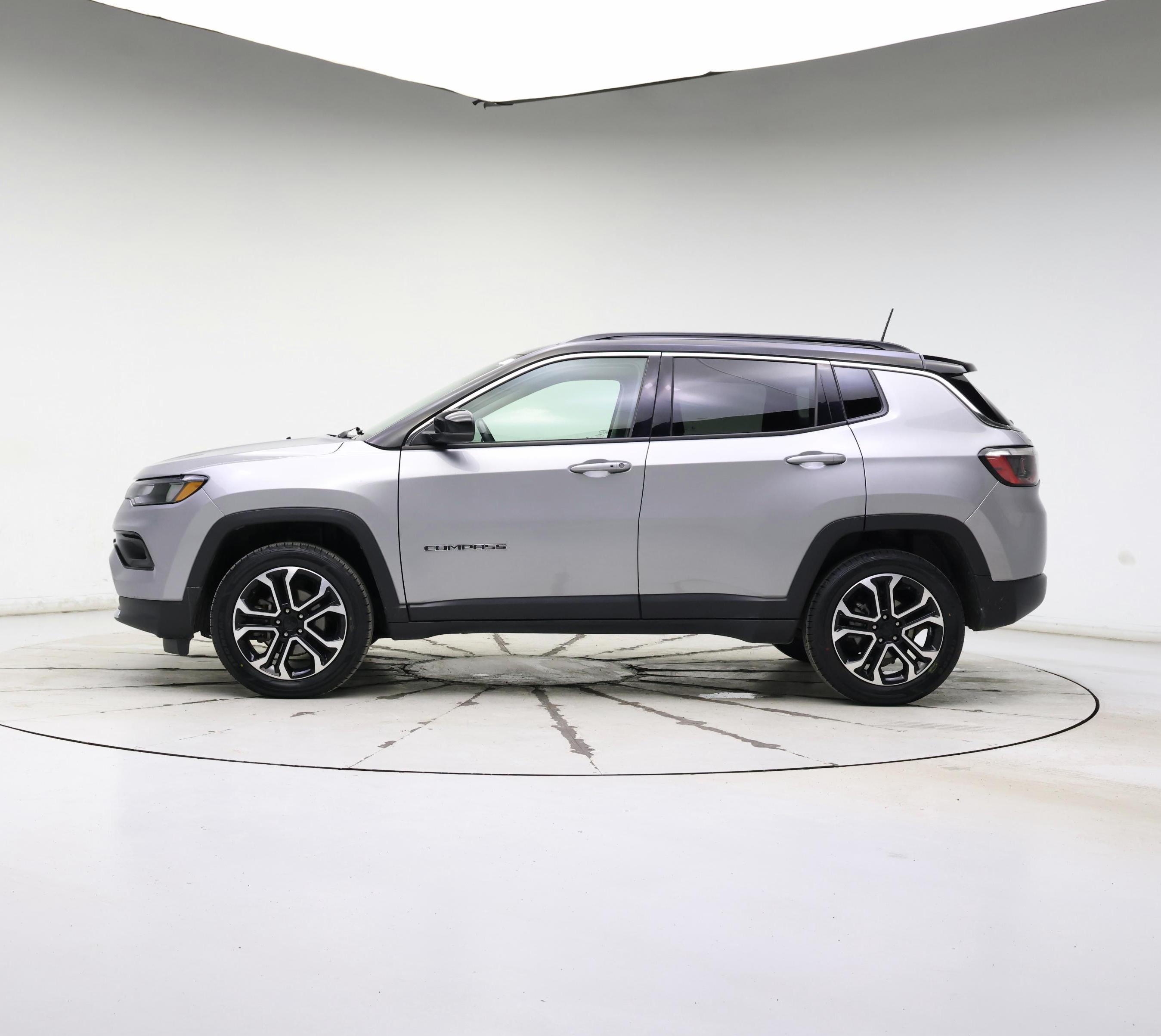 Thumbnail: 2022 Jeep Compass - 3