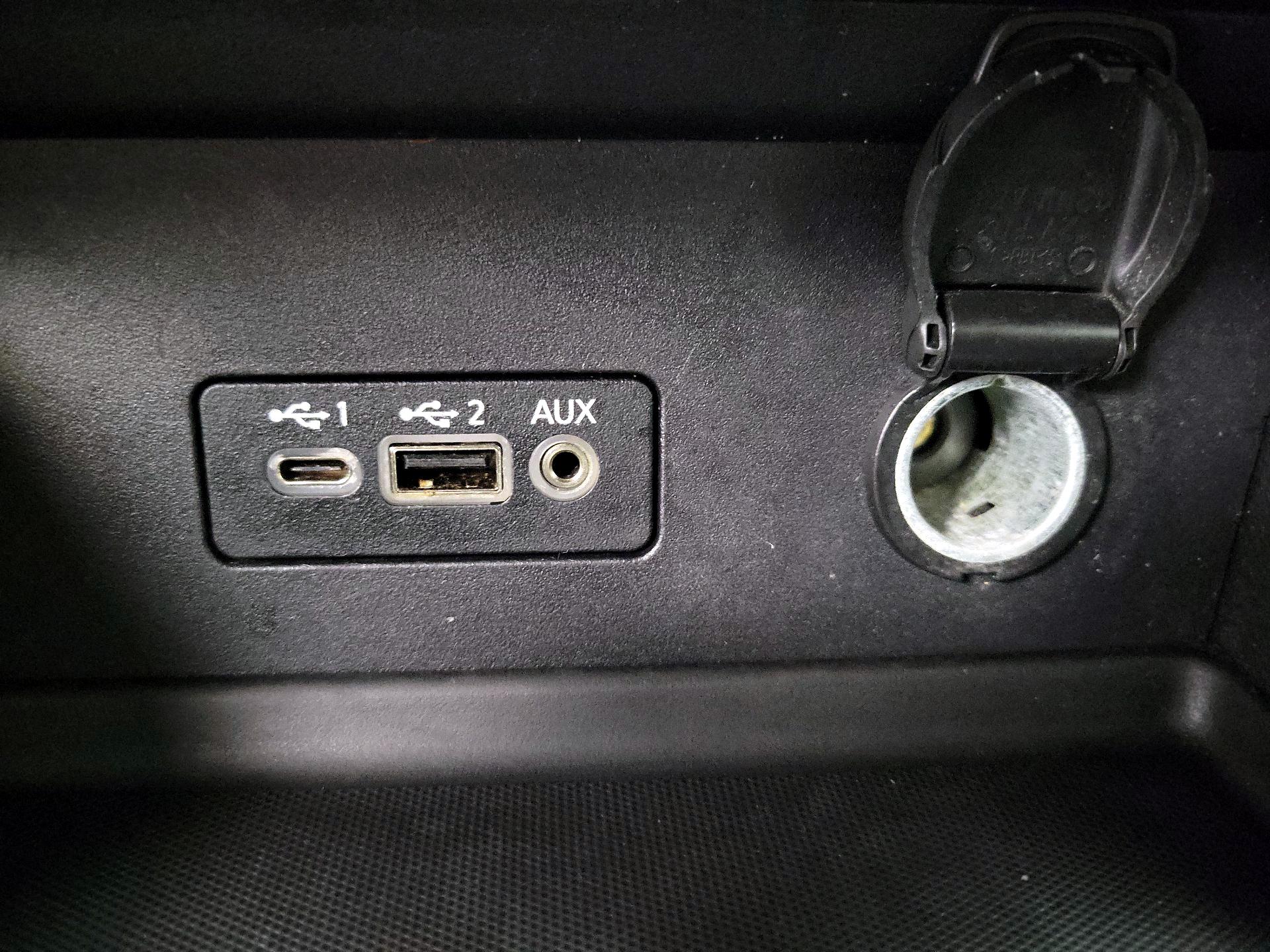 Thumbnail: 2023 Nissan Sentra - 17