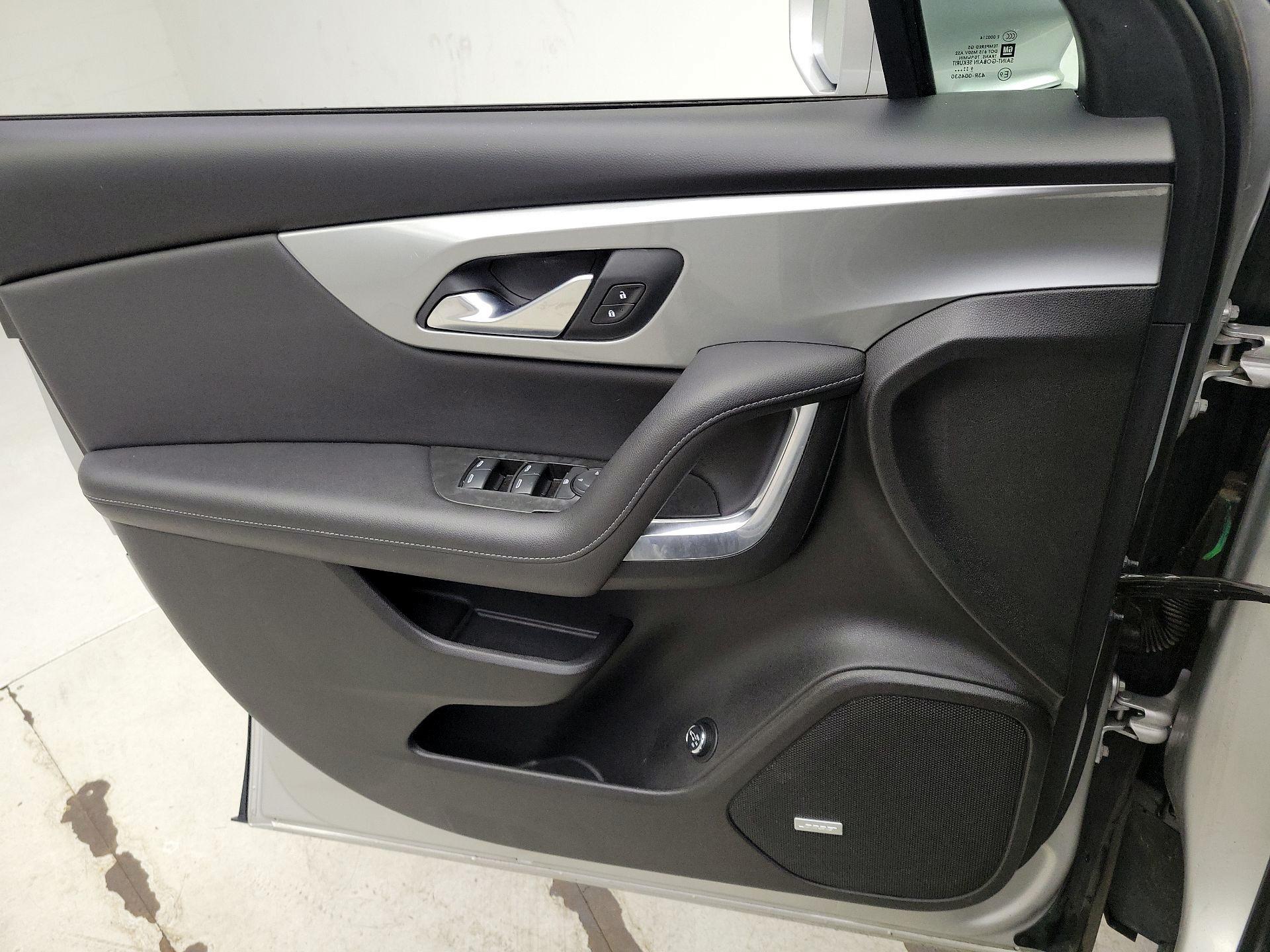 Thumbnail: 2020 Chevrolet Blazer - 12