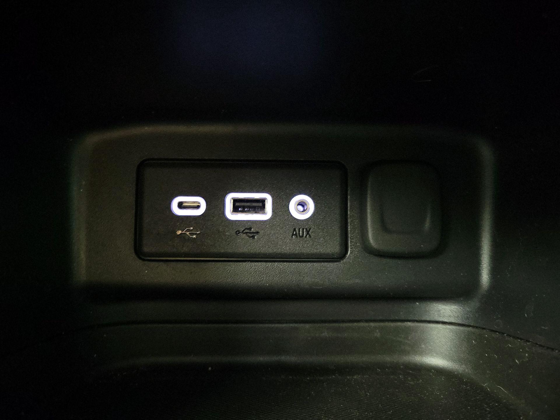 Thumbnail: 2020 Chevrolet Equinox - 17