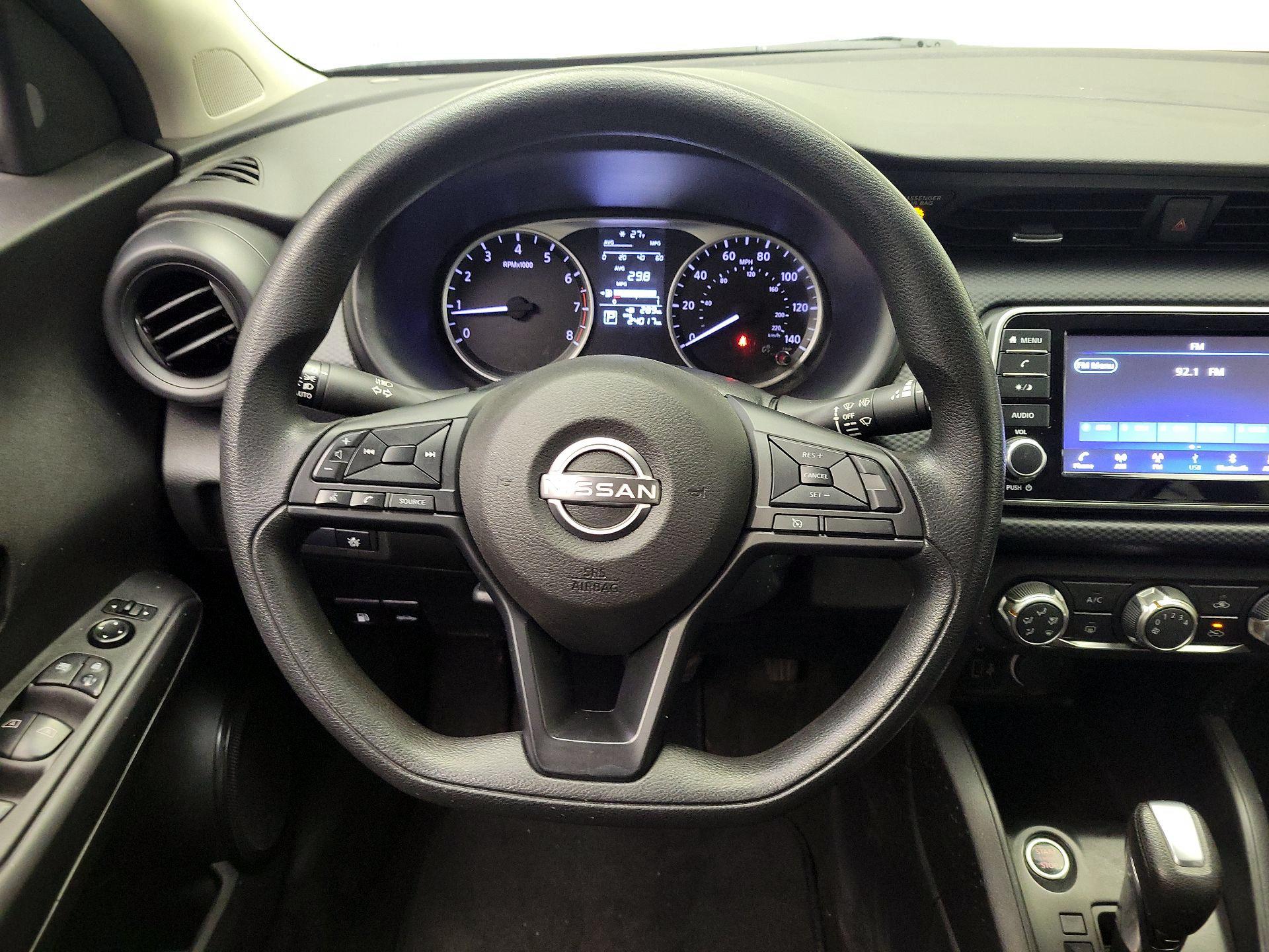 Thumbnail: 2023 Nissan Kicks - 10