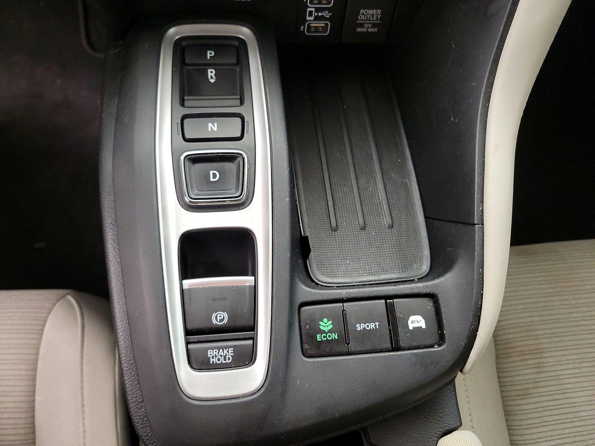 Thumbnail: 2021 Honda Insight - 17