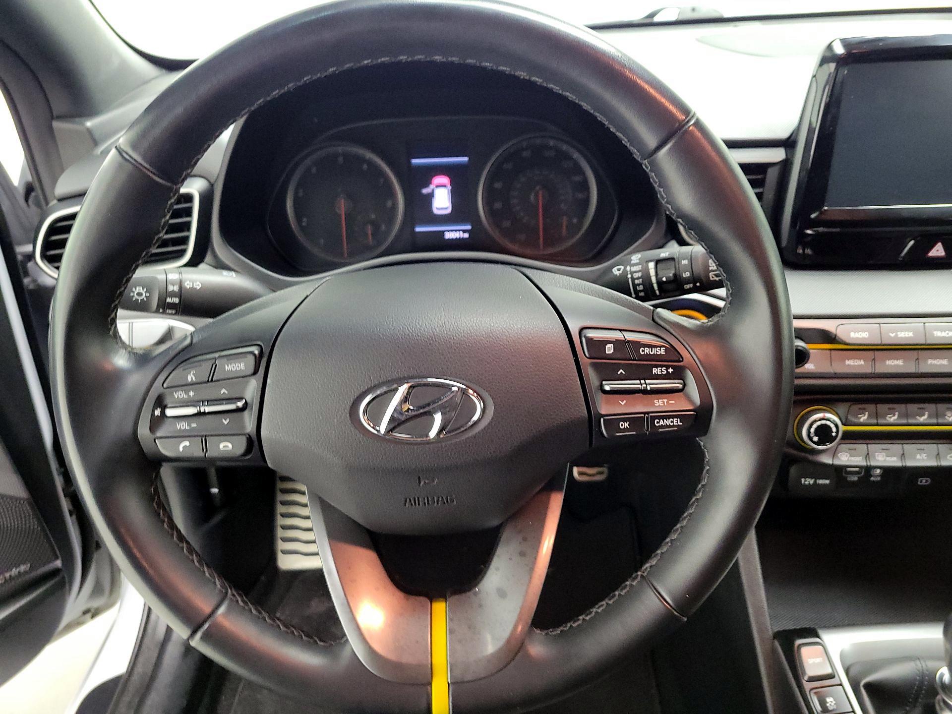 Thumbnail: 2020 Hyundai Veloster - 10