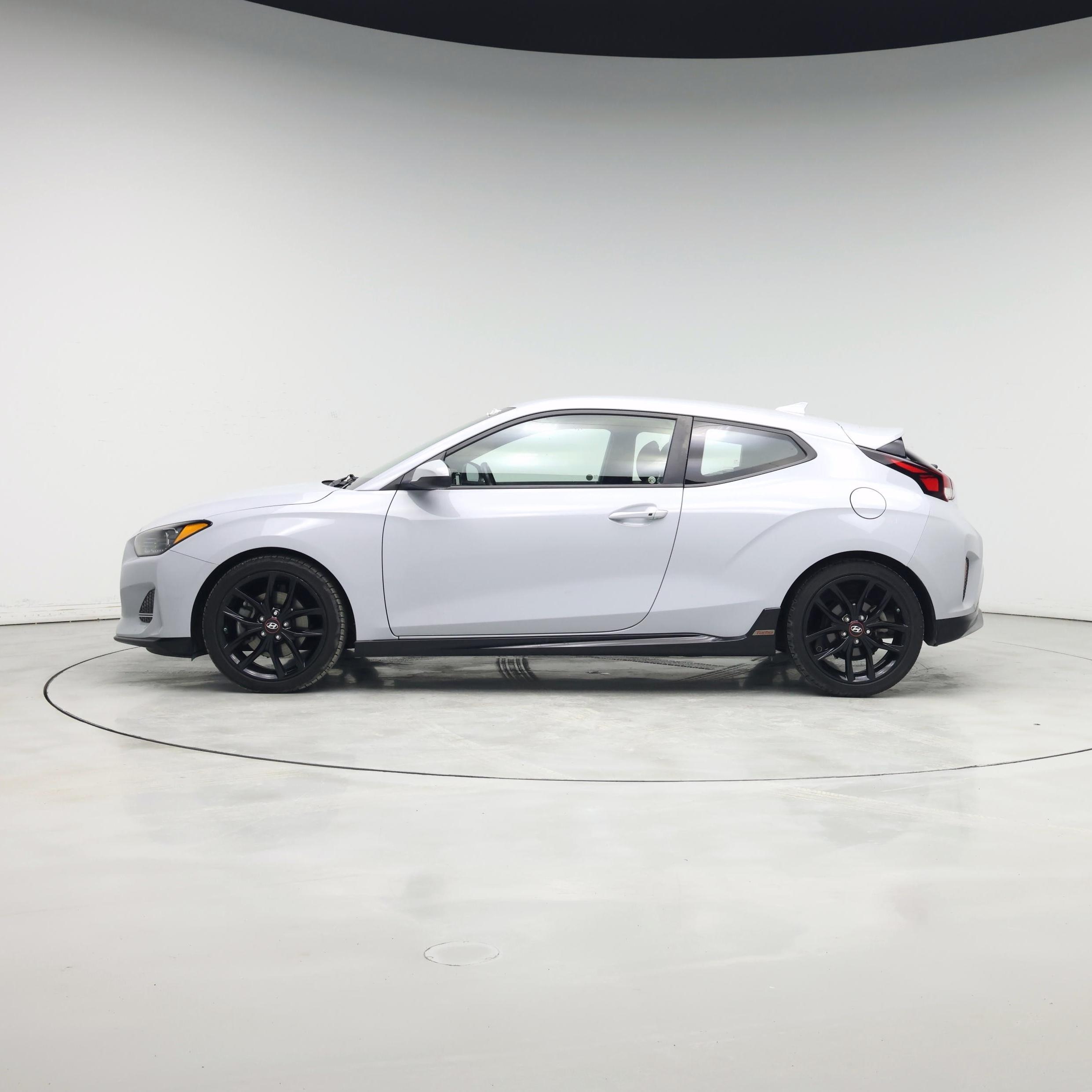 Thumbnail: 2020 Hyundai Veloster - 3