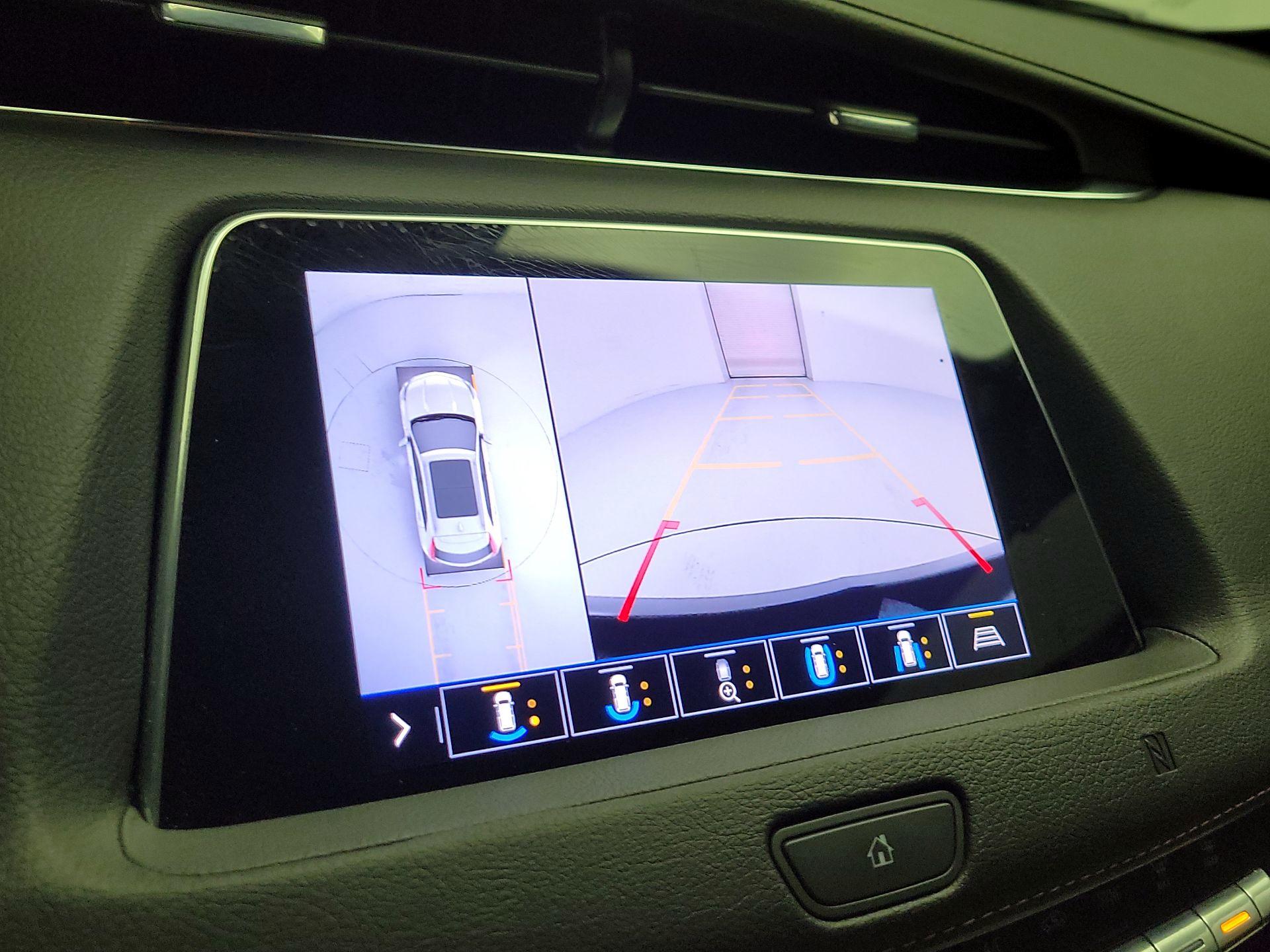 Thumbnail: 2020 Cadillac XT4 - 14