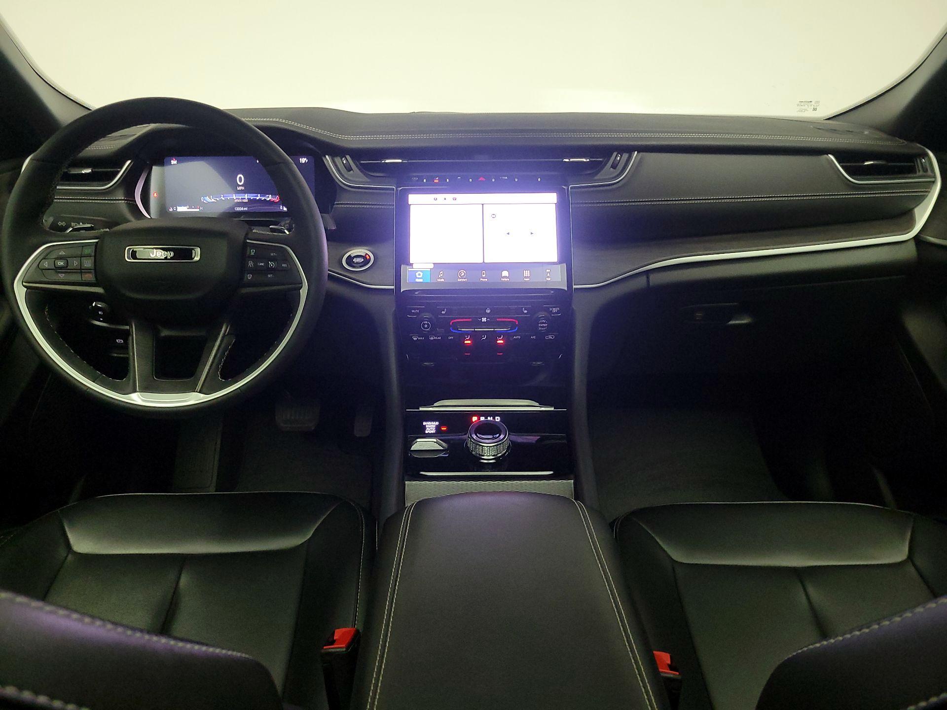 Thumbnail: 2024 Jeep Grand Cherokee - 9