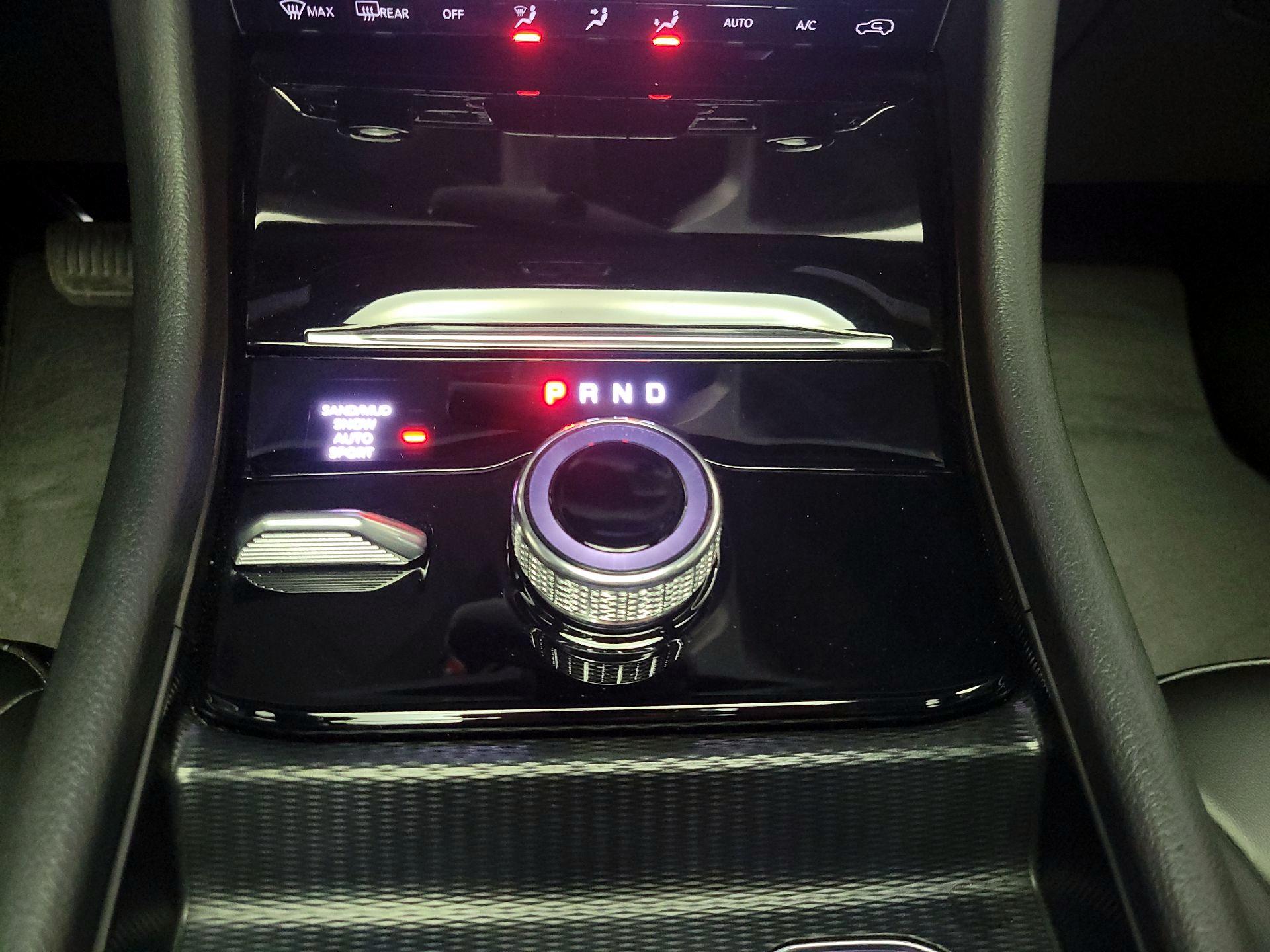 Thumbnail: 2024 Jeep Grand Cherokee - 18