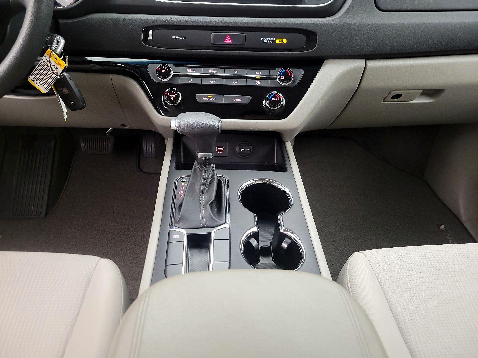 Thumbnail: 2019 Kia Sedona - 17