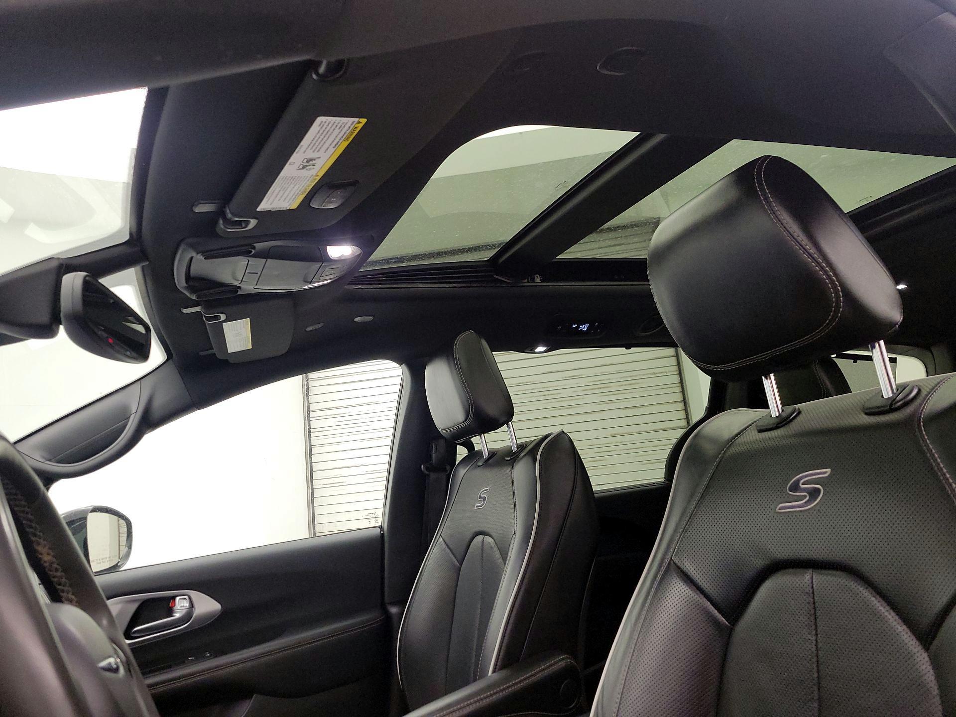 Thumbnail: 2025 Chrysler Pacifica - 20