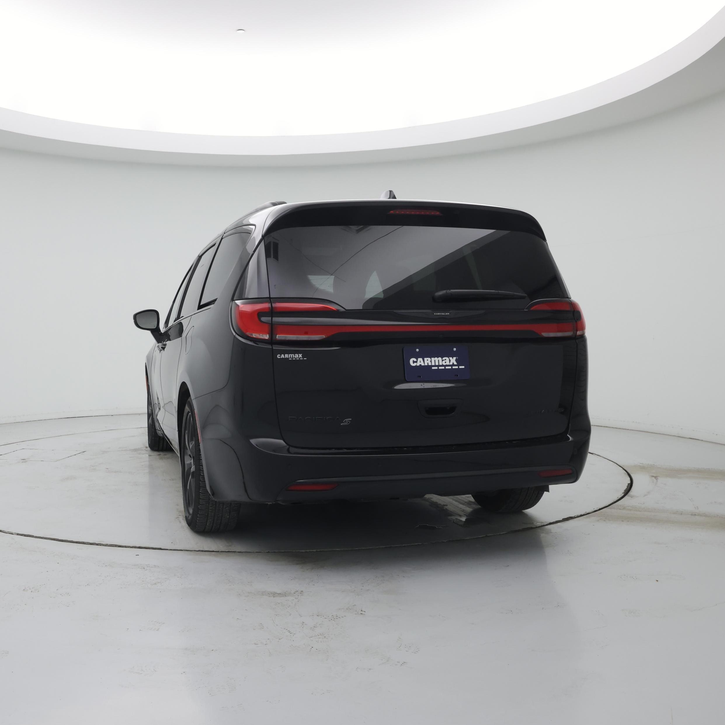 Thumbnail: 2025 Chrysler Pacifica - 6