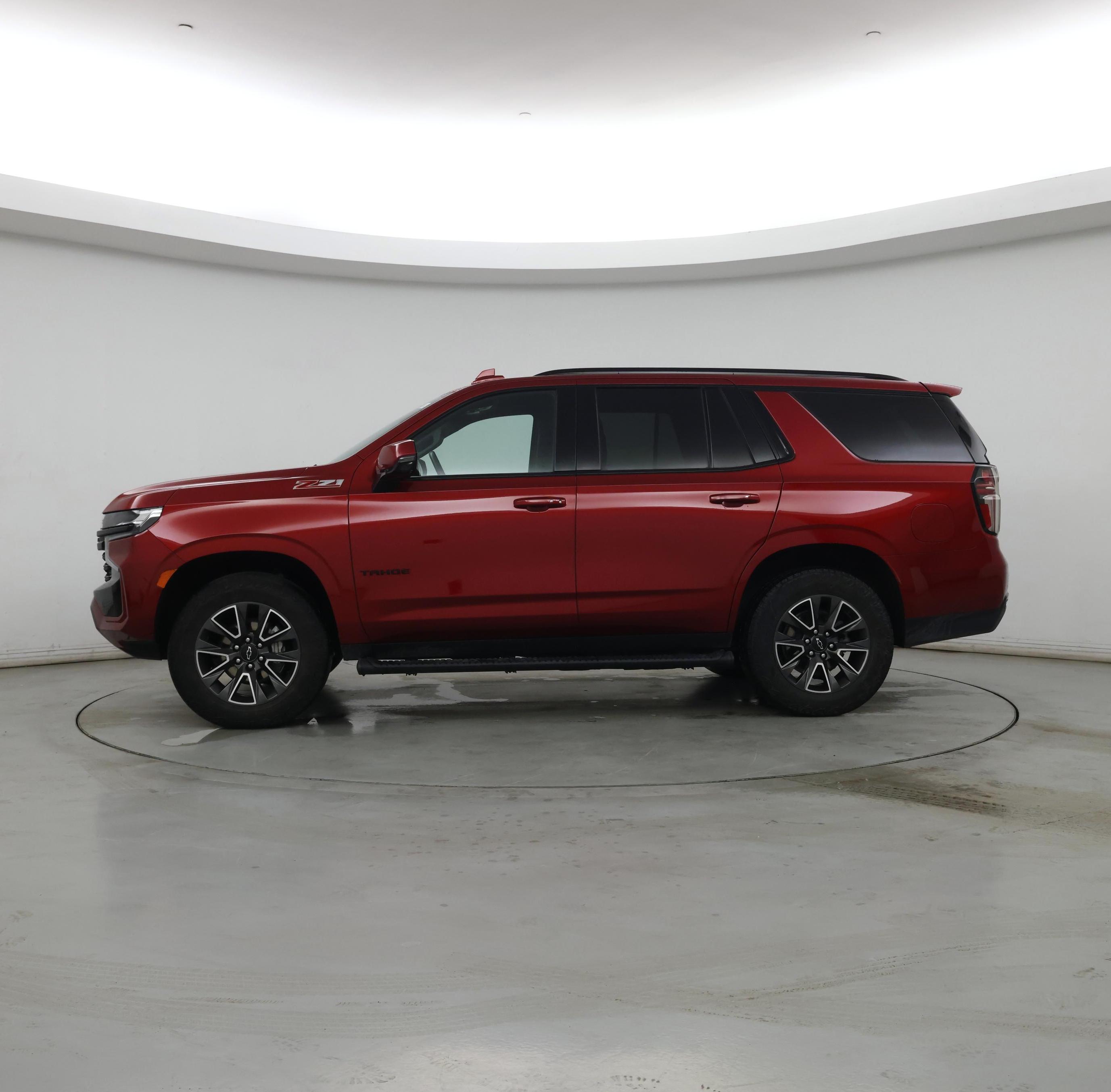 Thumbnail: 2023 Chevrolet Tahoe - 3