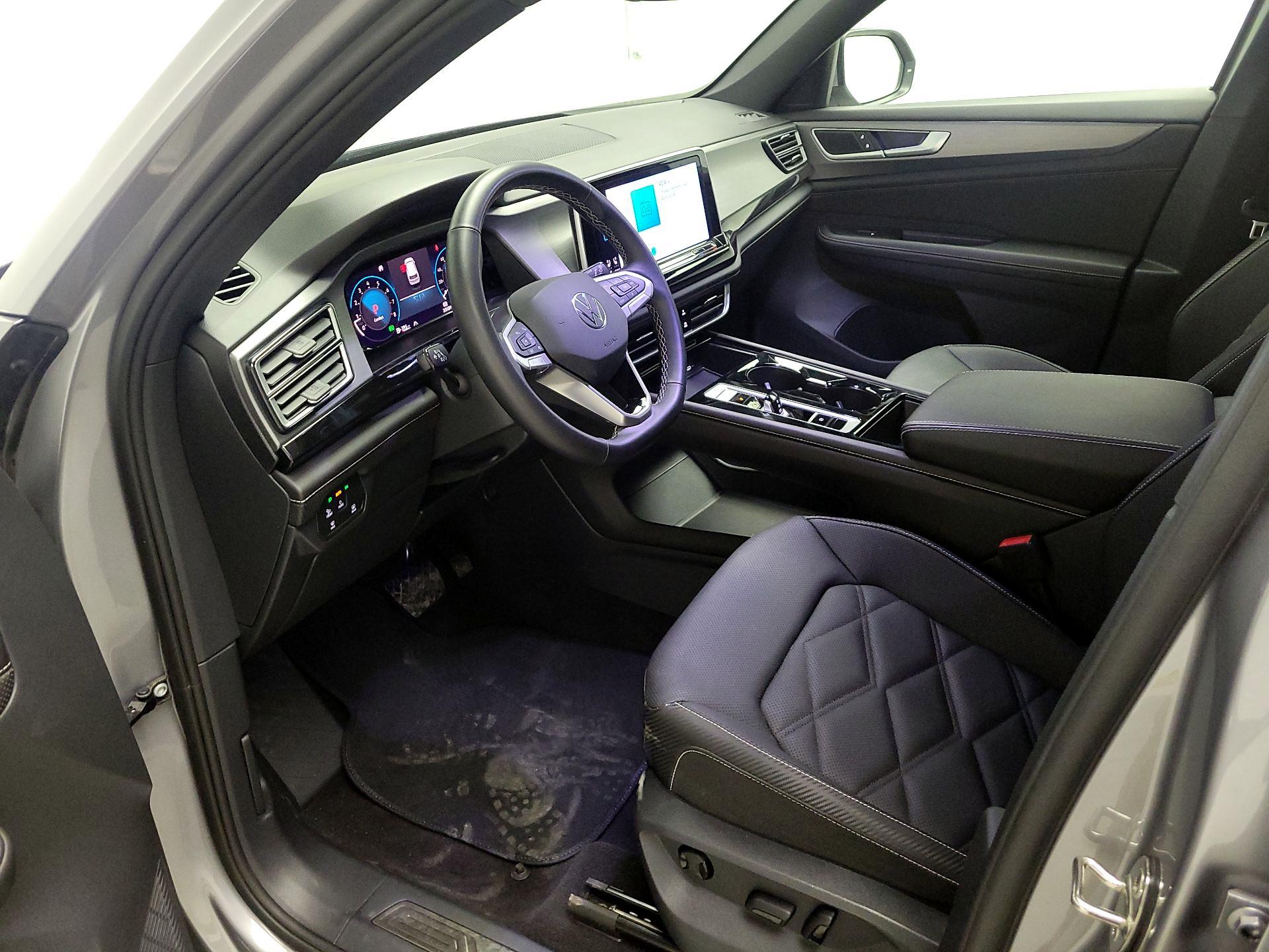 Thumbnail: 2025 Volkswagen Atlas - 11