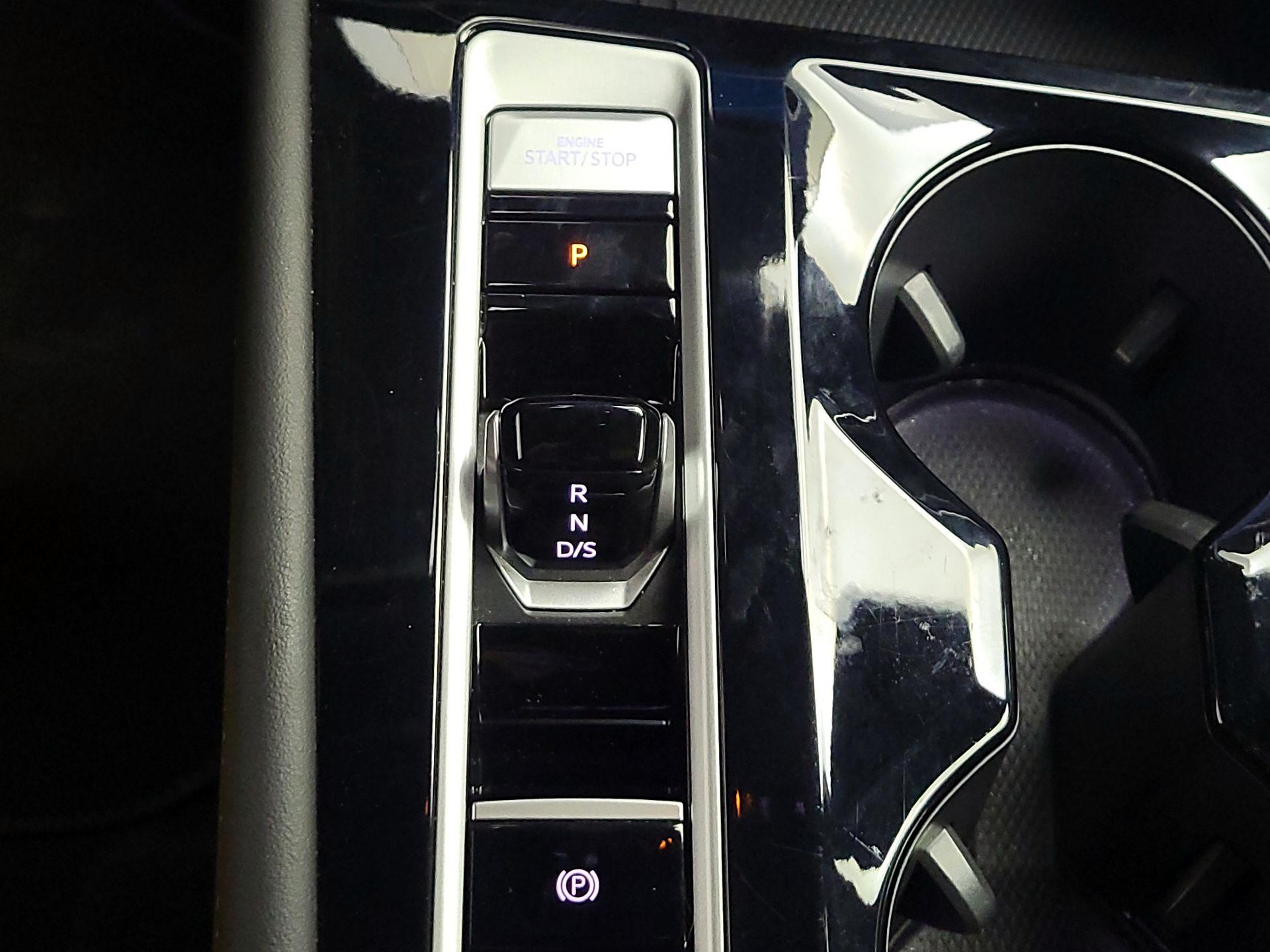 Thumbnail: 2025 Volkswagen Atlas - 17