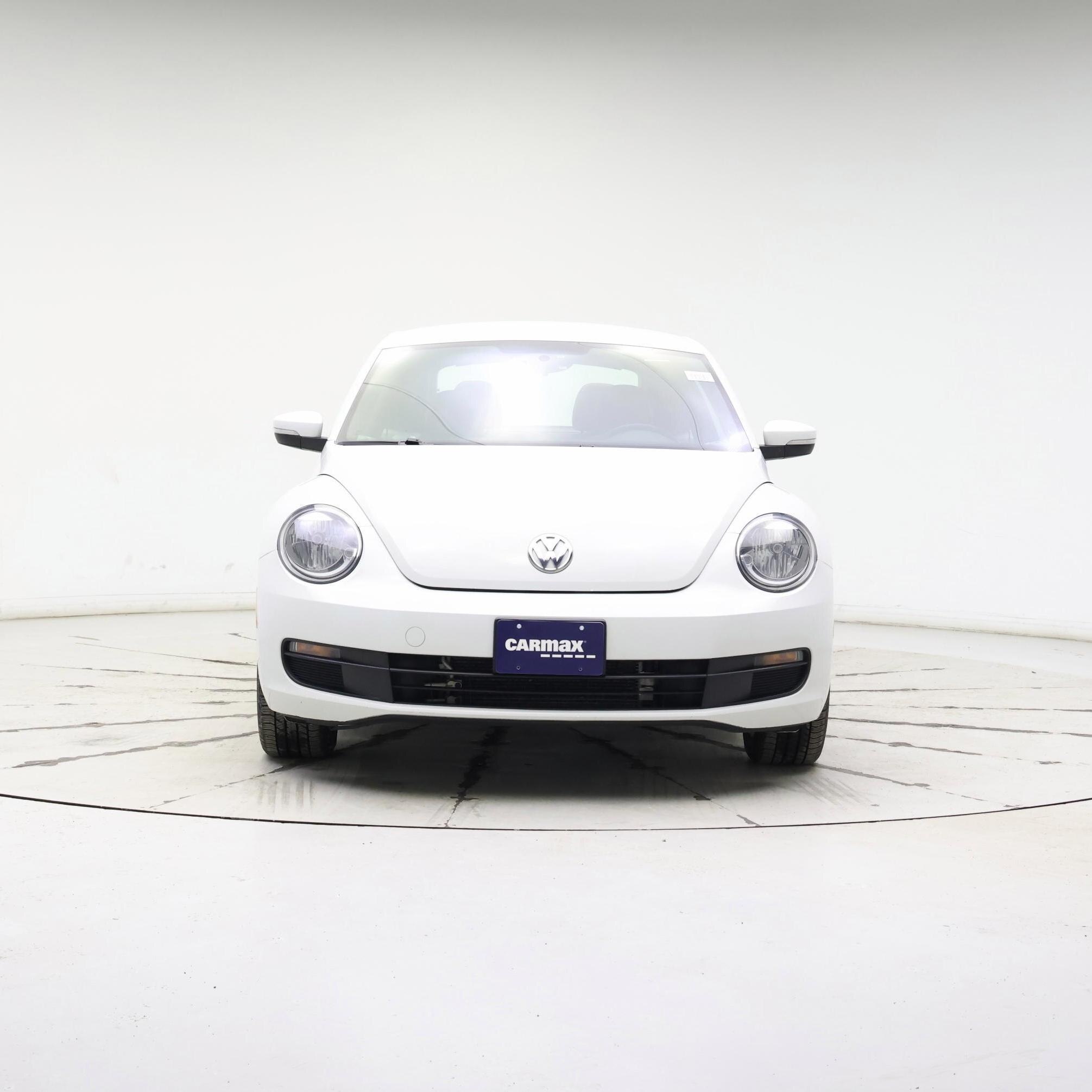 Thumbnail: 2015 Volkswagen Beetle - 5