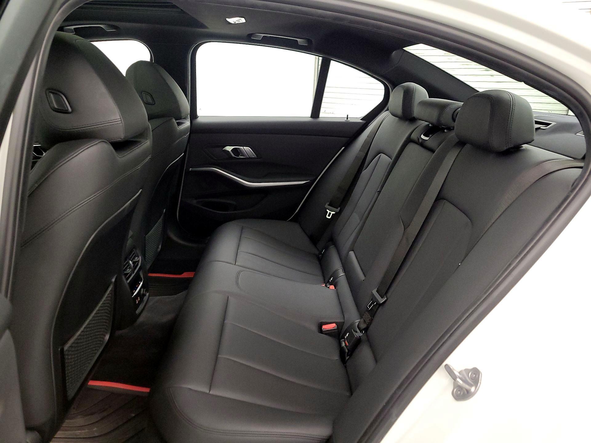 Thumbnail: 2019 BMW 3 Series - 20