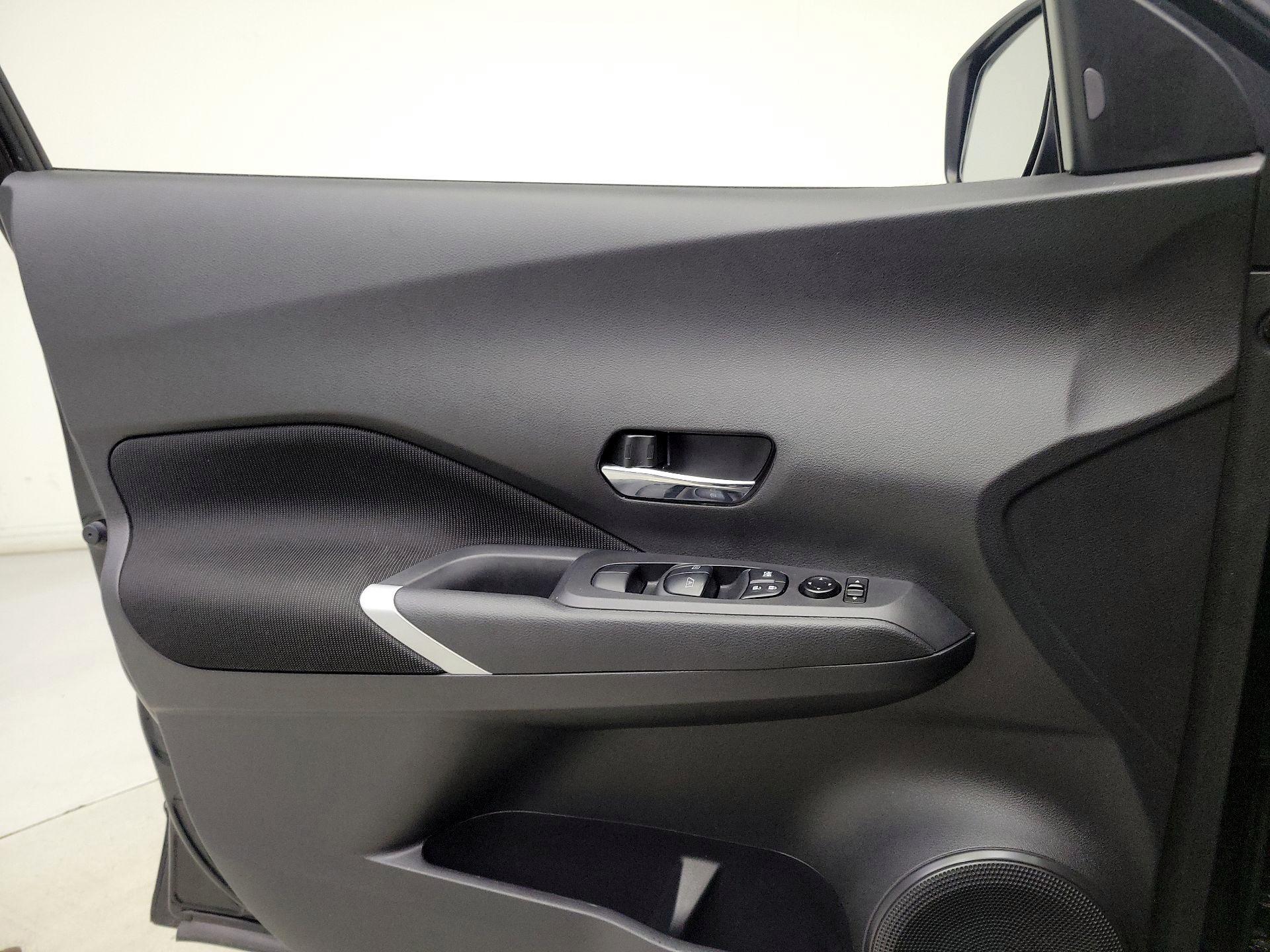 Thumbnail: 2023 Nissan Kicks - 12