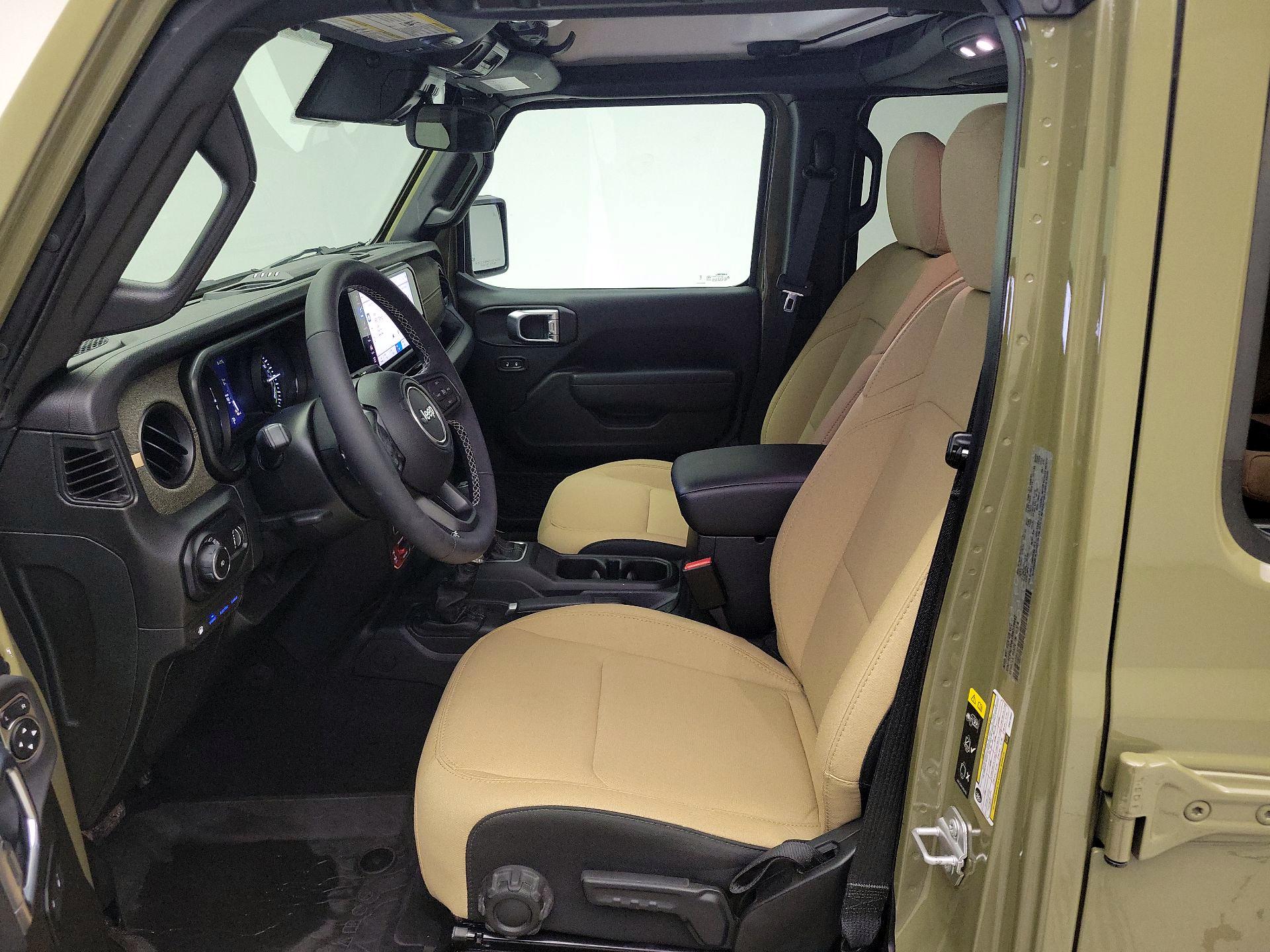 Thumbnail: 2025 Jeep Wrangler - 11