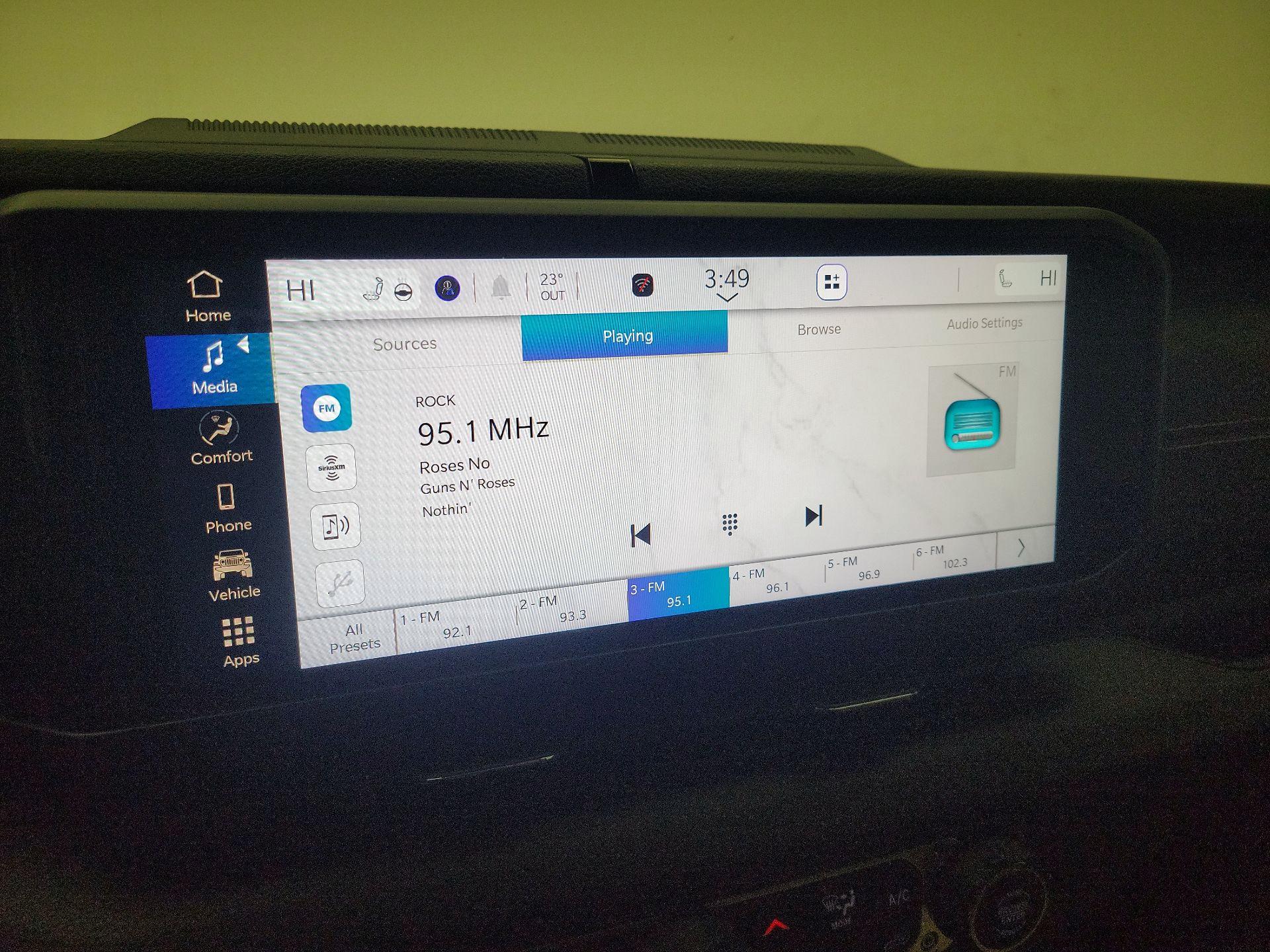 Thumbnail: 2025 Jeep Wrangler - 15