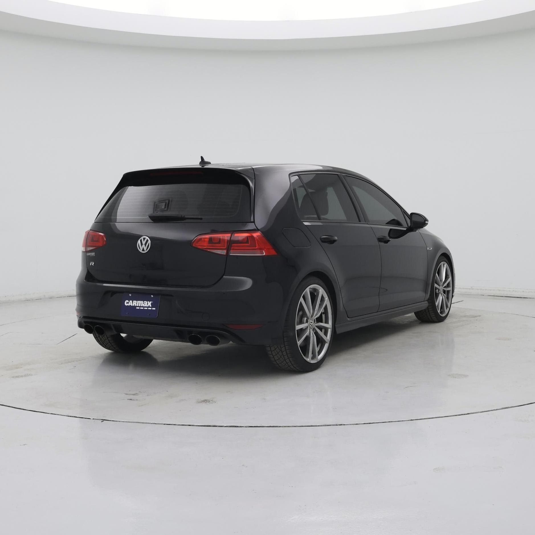 Thumbnail: 2017 Volkswagen Golf - 8