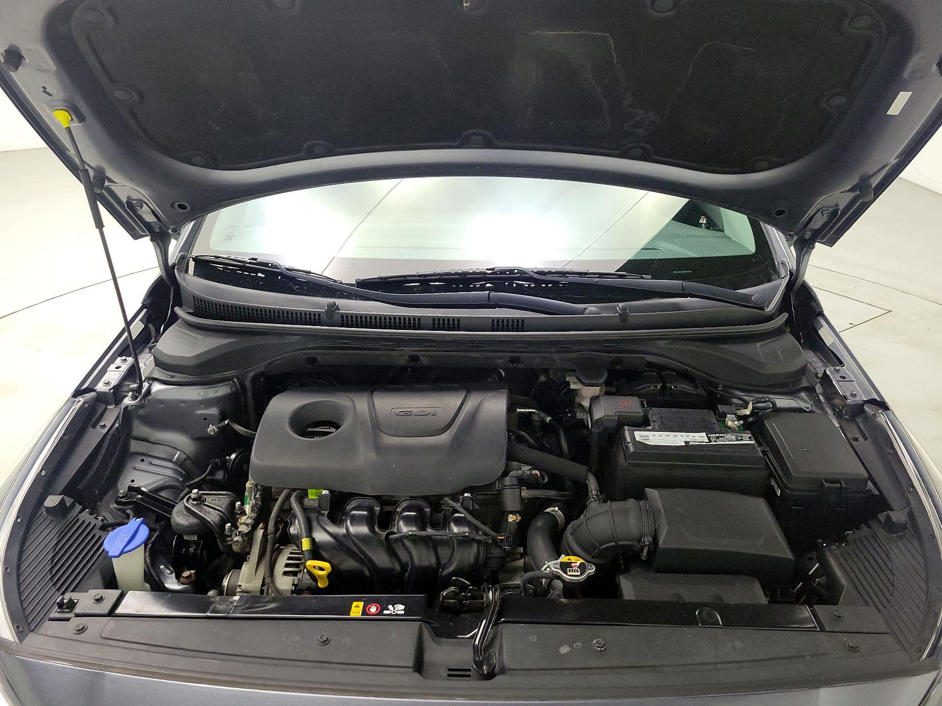 Thumbnail: 2018 Hyundai Accent - 19